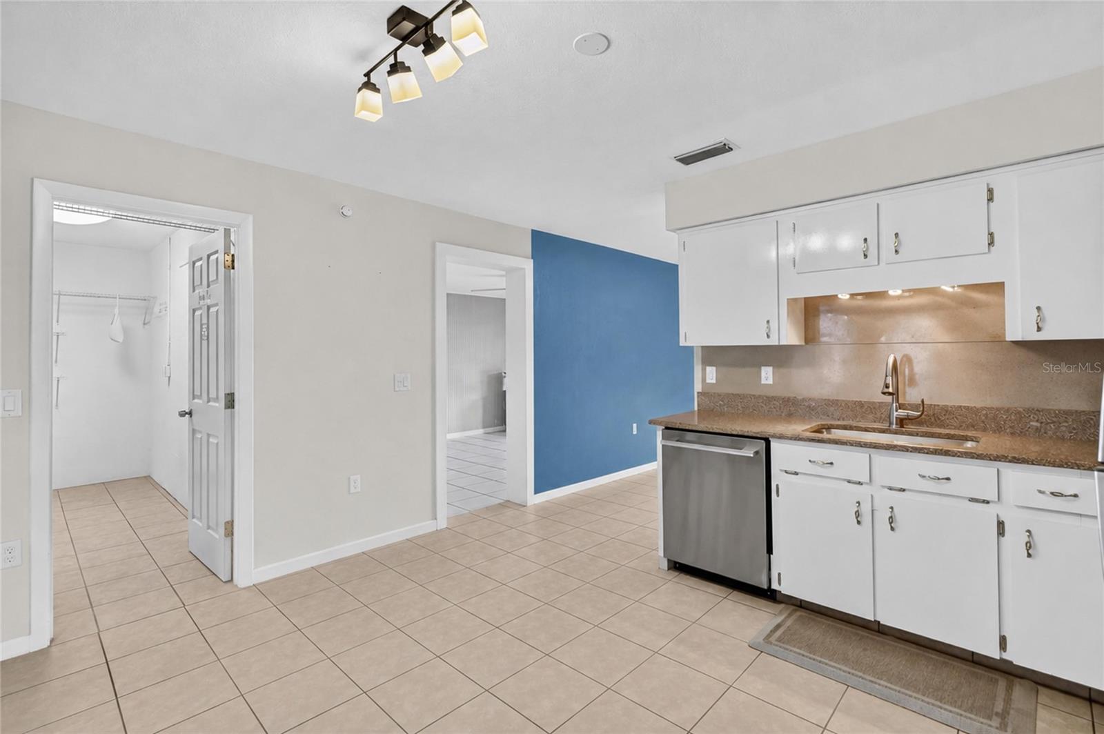 6312 Sweetwater Dr E Property Photo 16