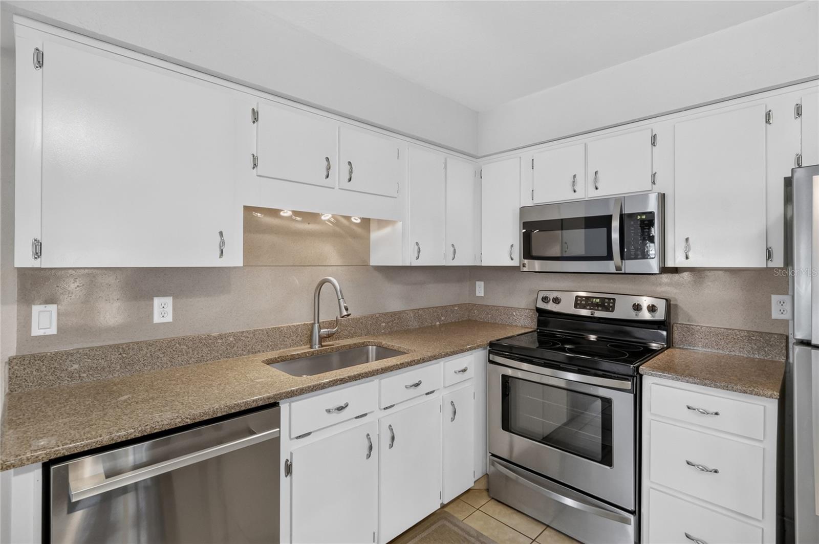 6312 Sweetwater Dr E Property Photo 18