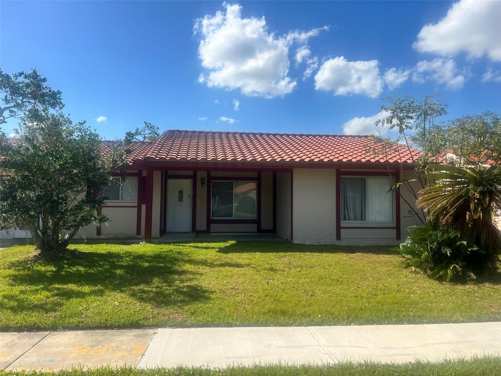 10528 MONTPELIER CIR Property Photo 1