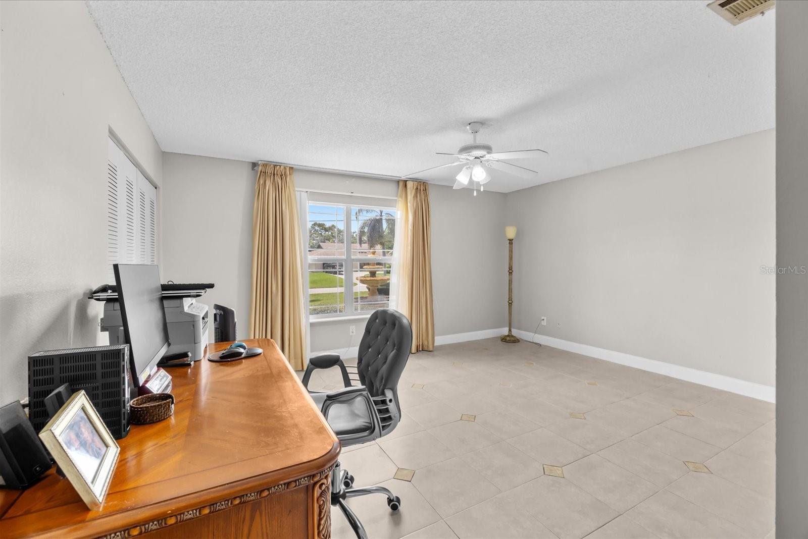 1819 Se Elrose St Property Photo 27