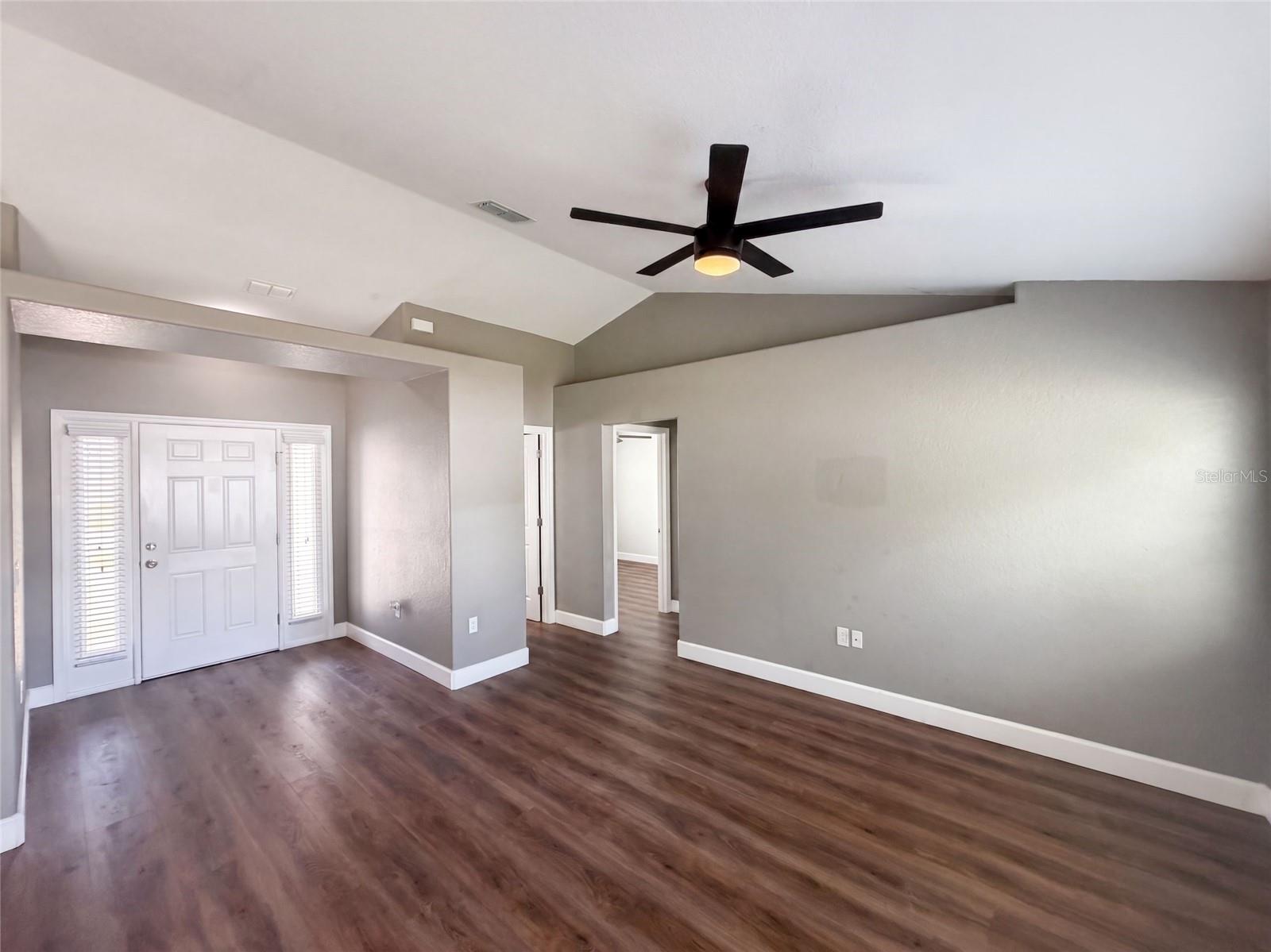 11413 Sand Hill Ave Property Photo 8
