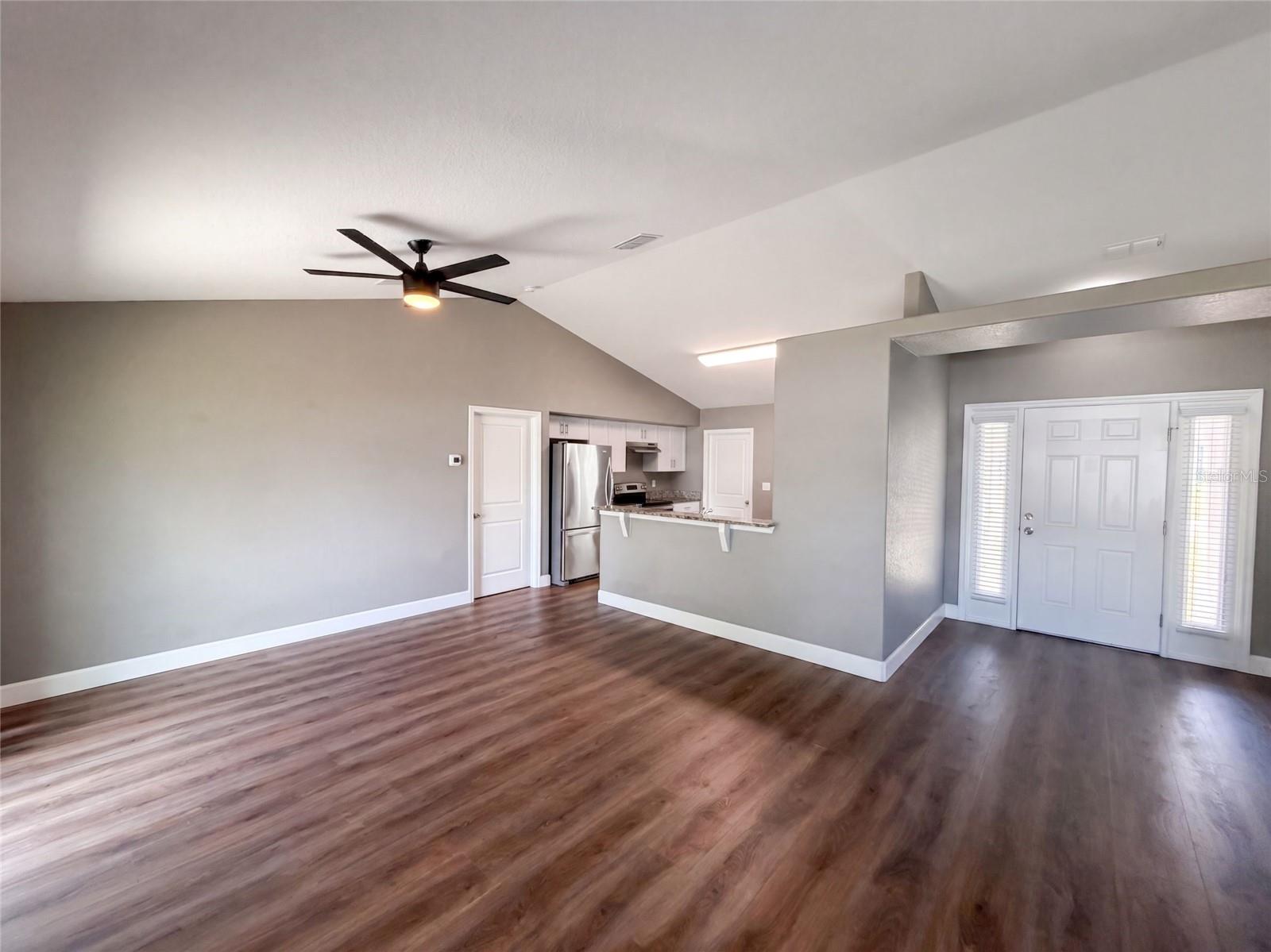 11413 Sand Hill Ave Property Photo 10