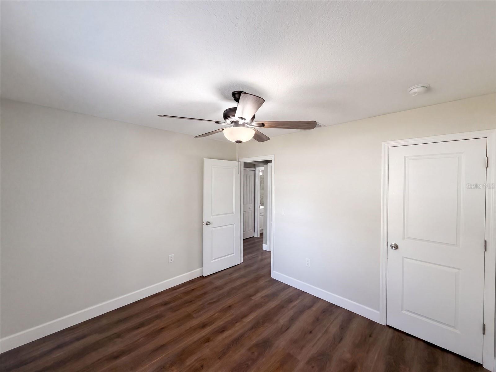 11413 Sand Hill Ave Property Photo 15