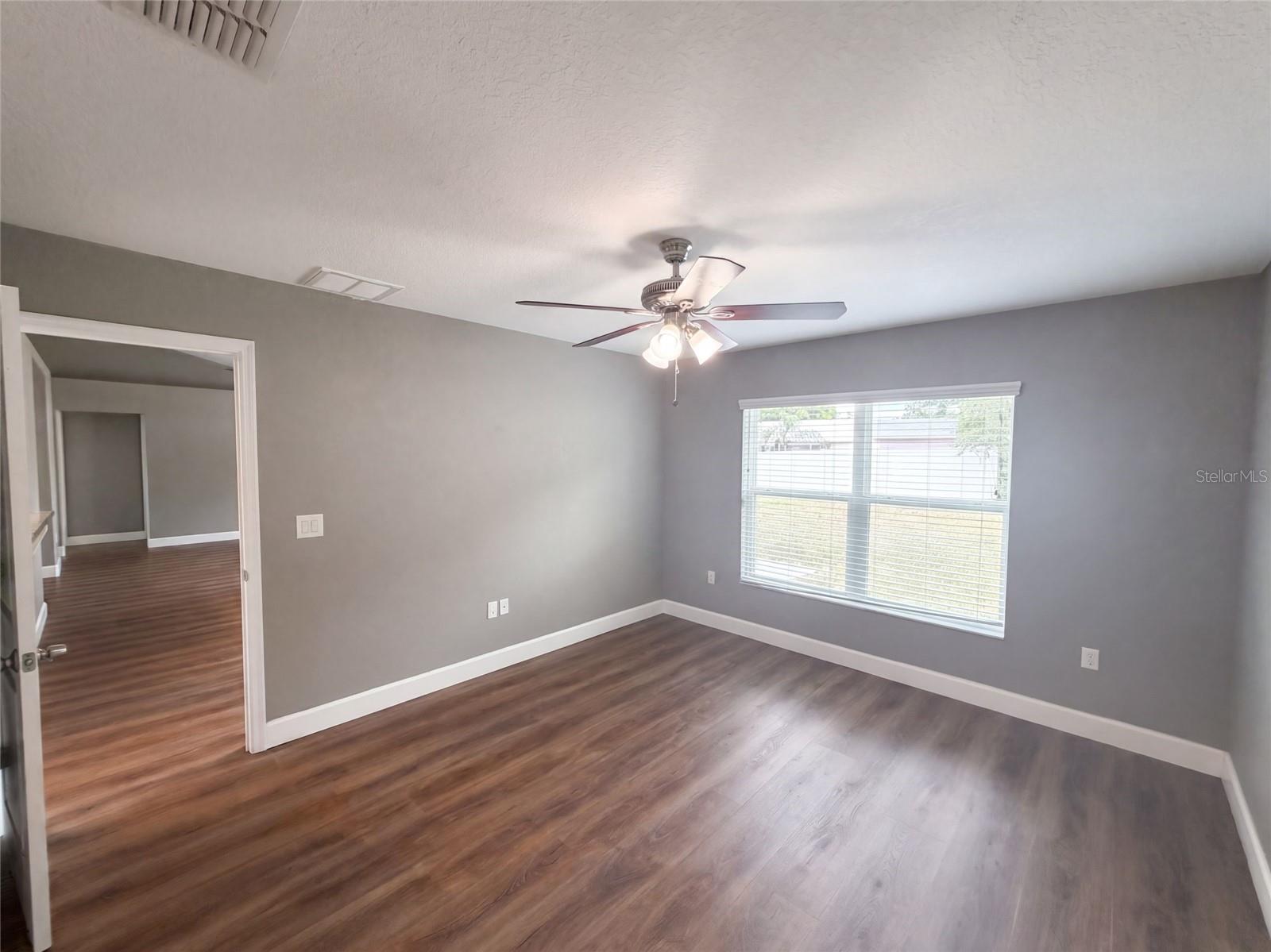 11413 Sand Hill Ave Property Photo 16