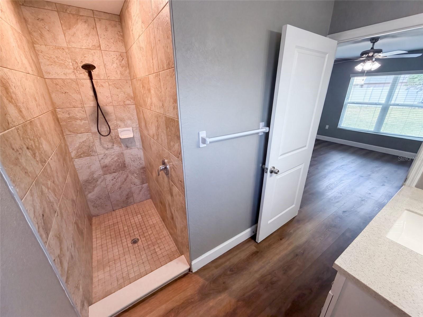 11413 Sand Hill Ave Property Photo 22