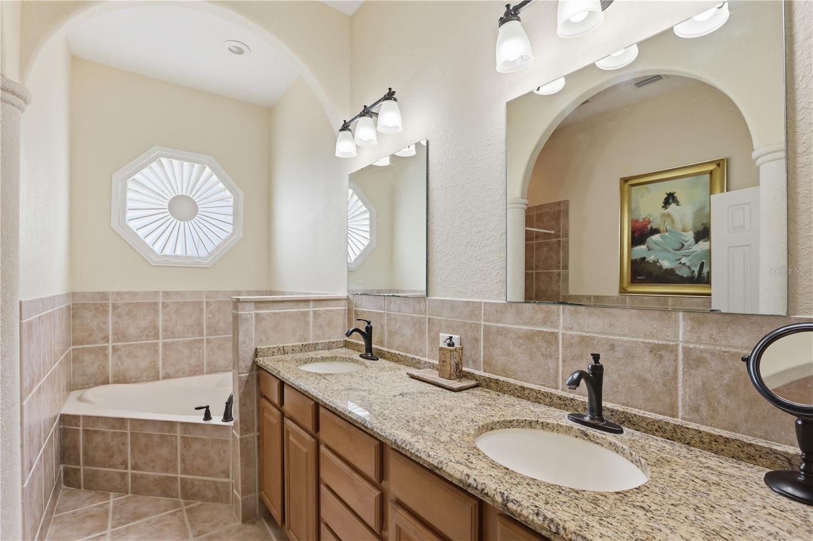 2537 Stoneview Rd Property Photo 35