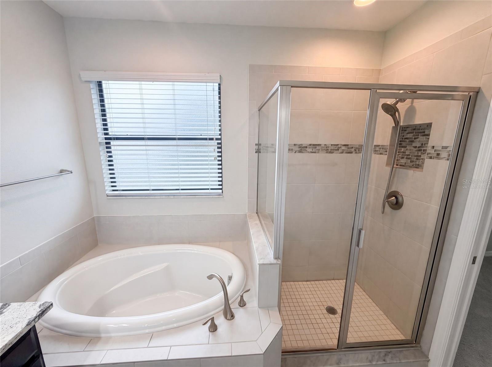 4848 Wandering Way Property Photo 4