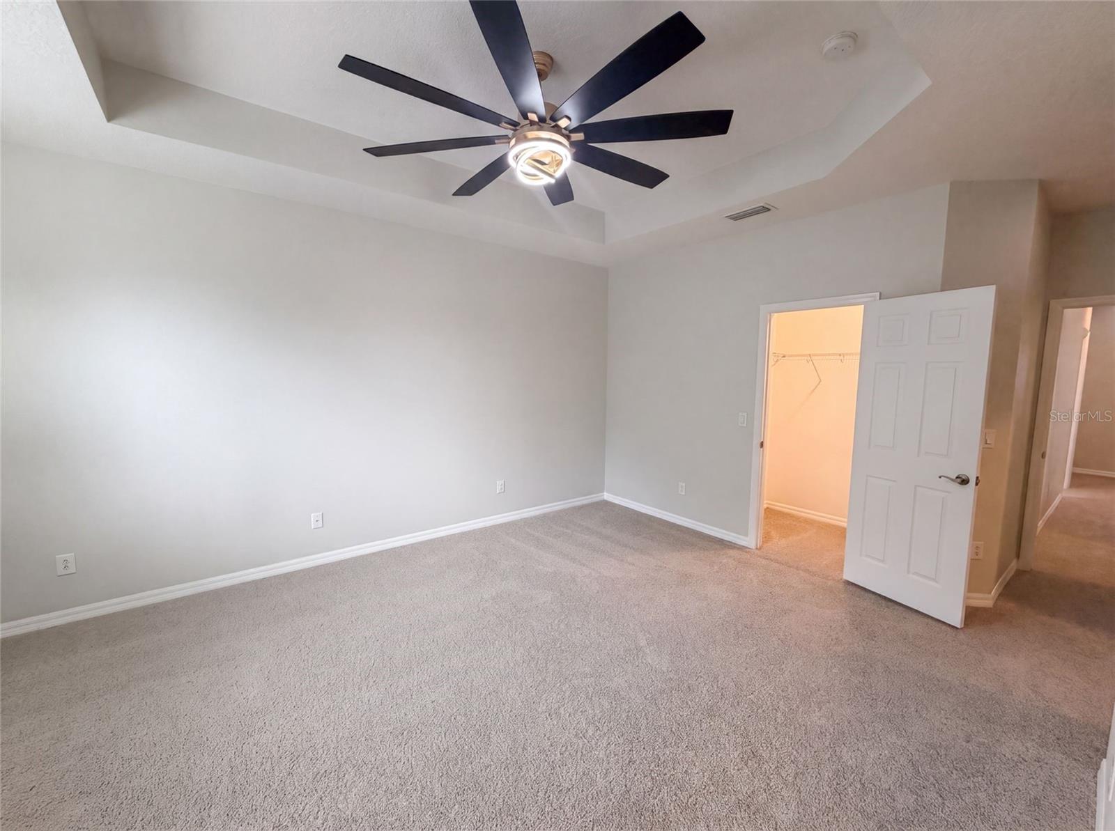 4848 Wandering Way Property Photo 8