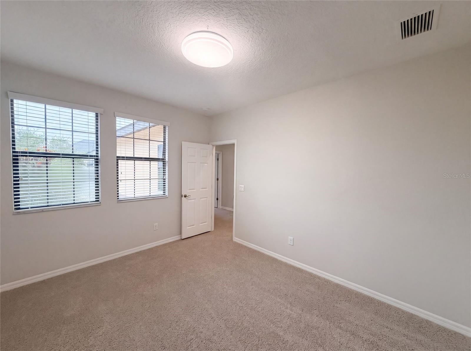4848 Wandering Way Property Photo 11