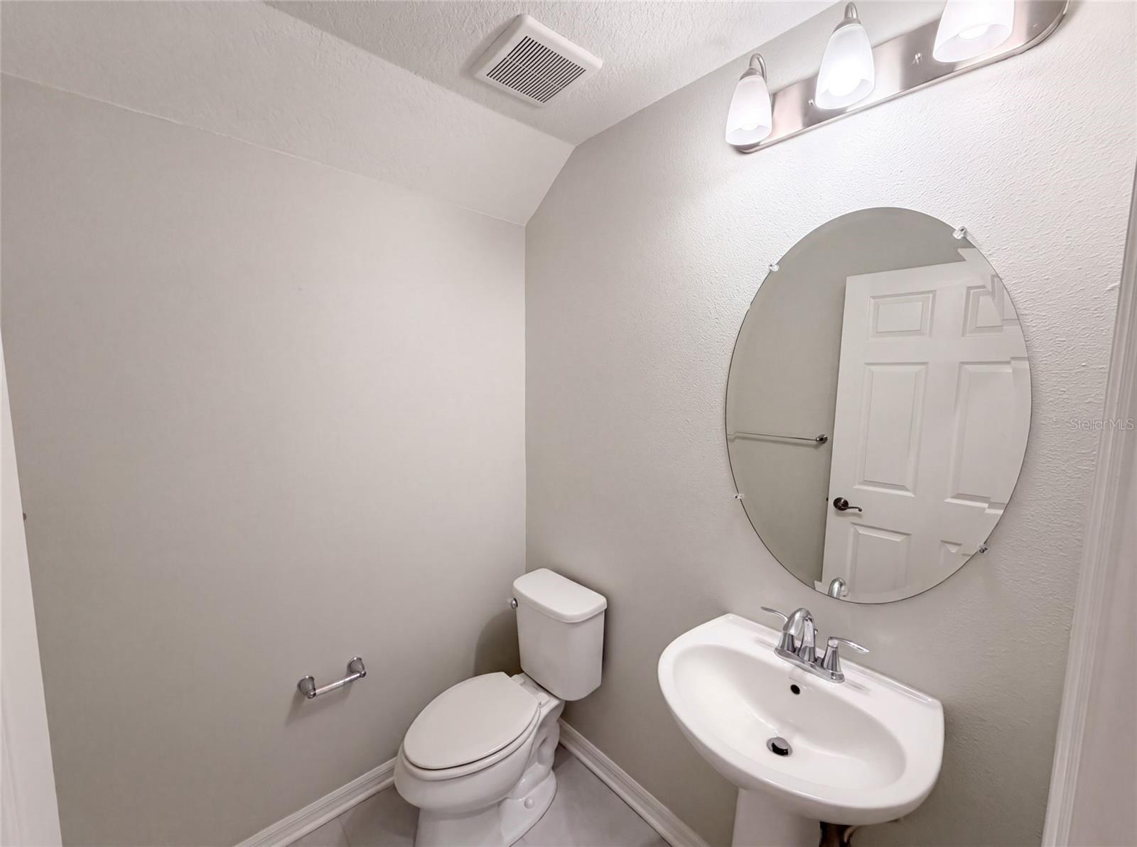 4848 Wandering Way Property Photo 13