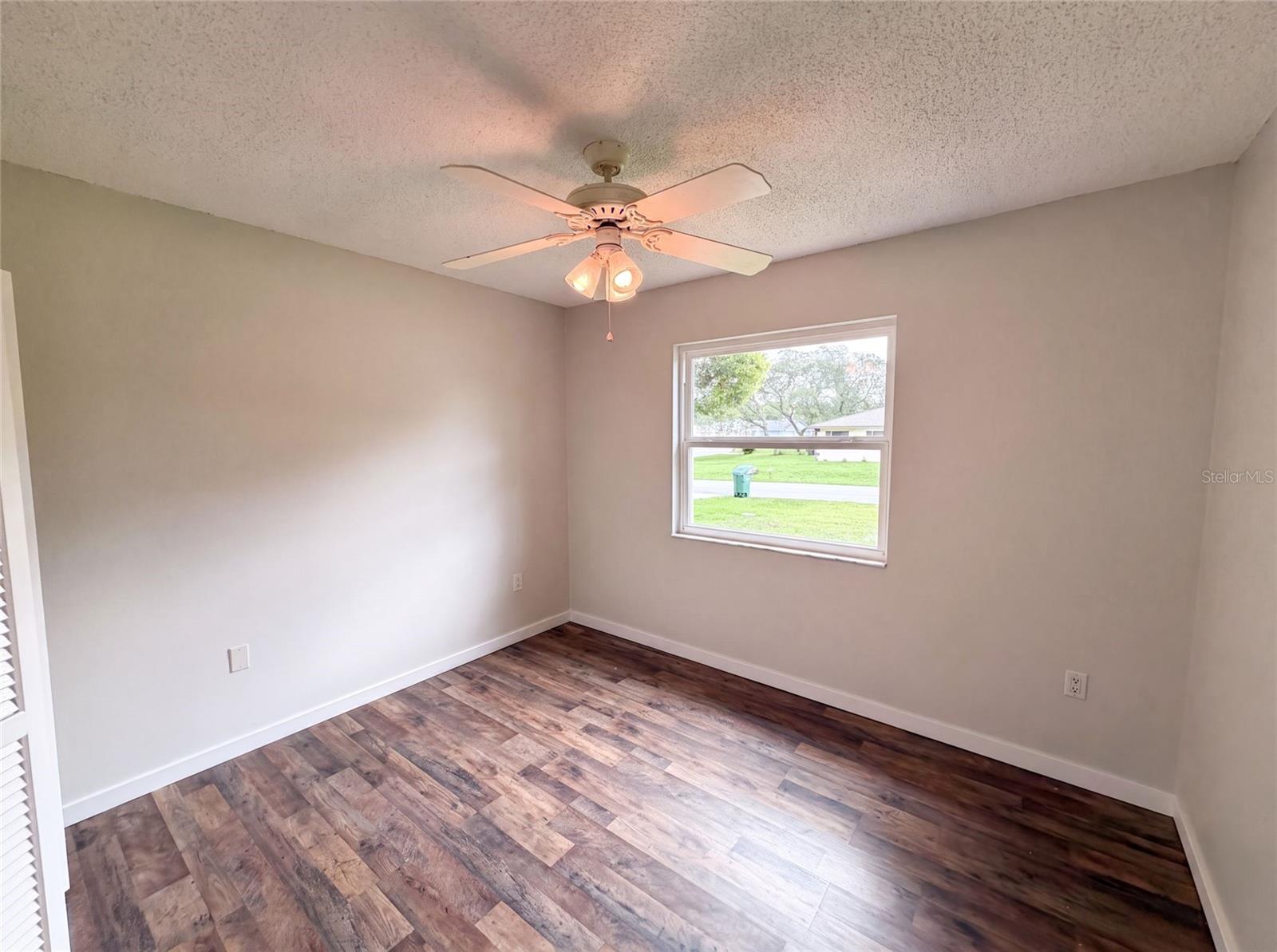 466 Leland Dr Property Photo 10