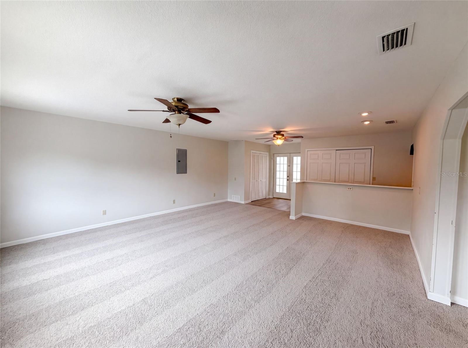 466 Leland Dr Property Photo 11