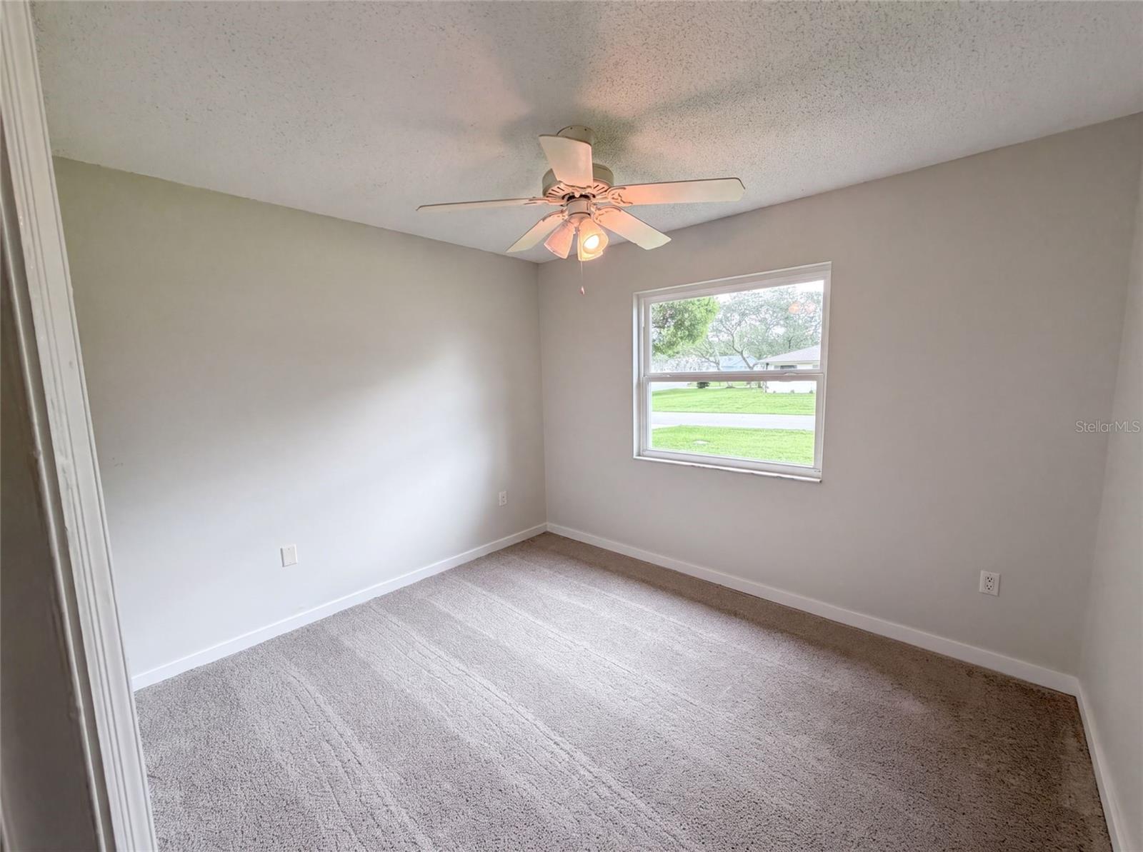 466 Leland Dr Property Photo 12