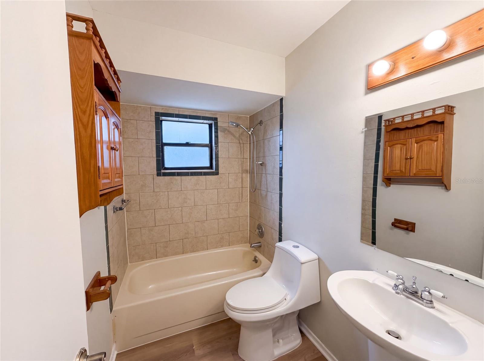 466 Leland Dr Property Photo 15