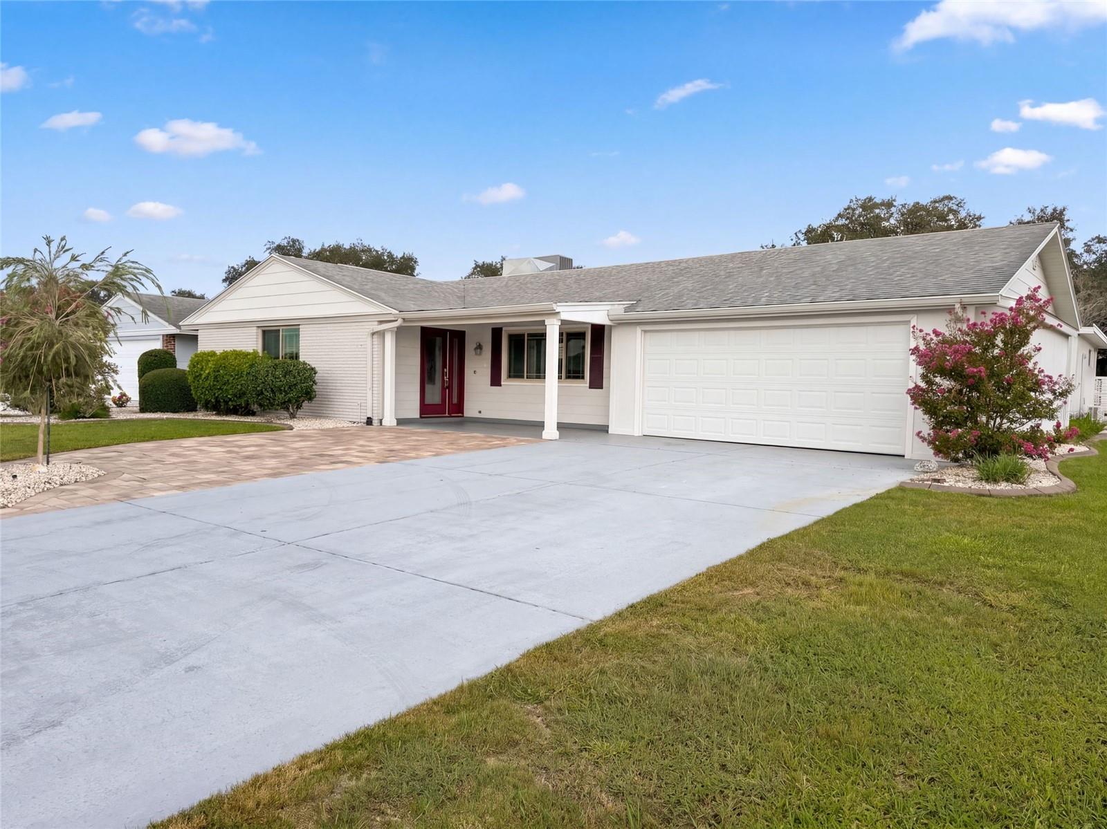 1818 Danbury Dr Property Photo 1