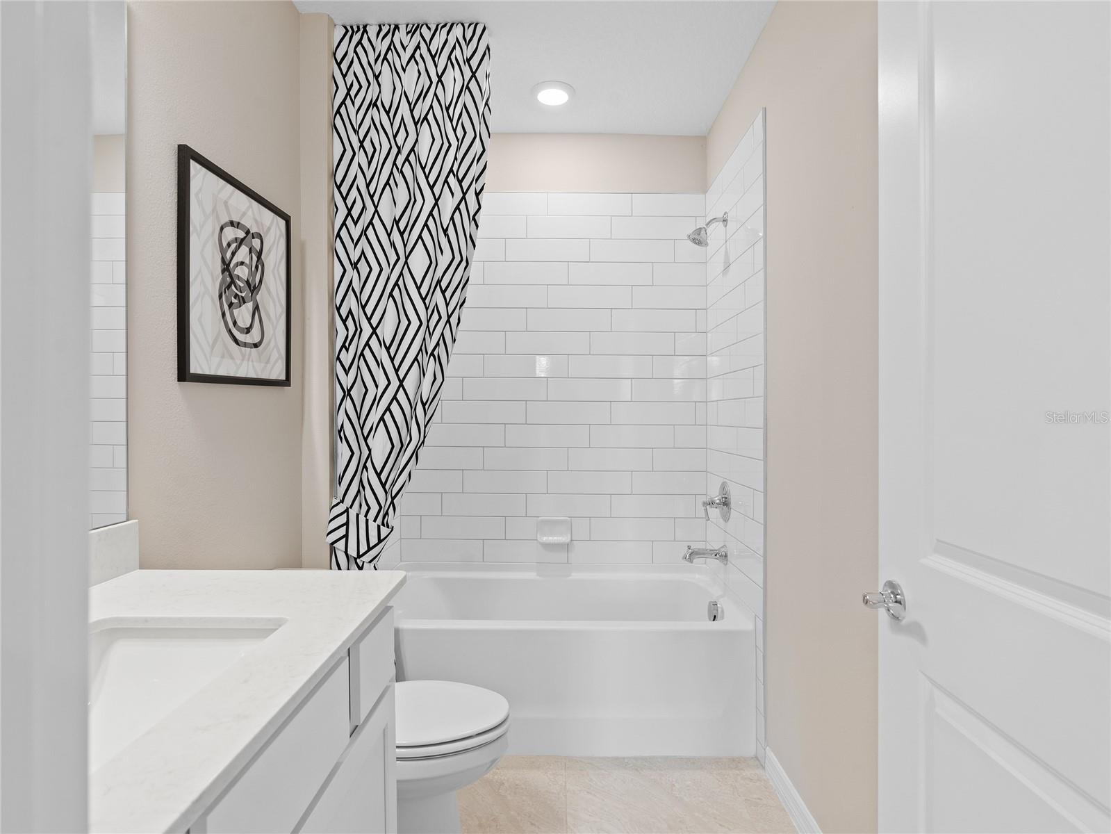 10710 Leafy Laurel Street Property Photo 22