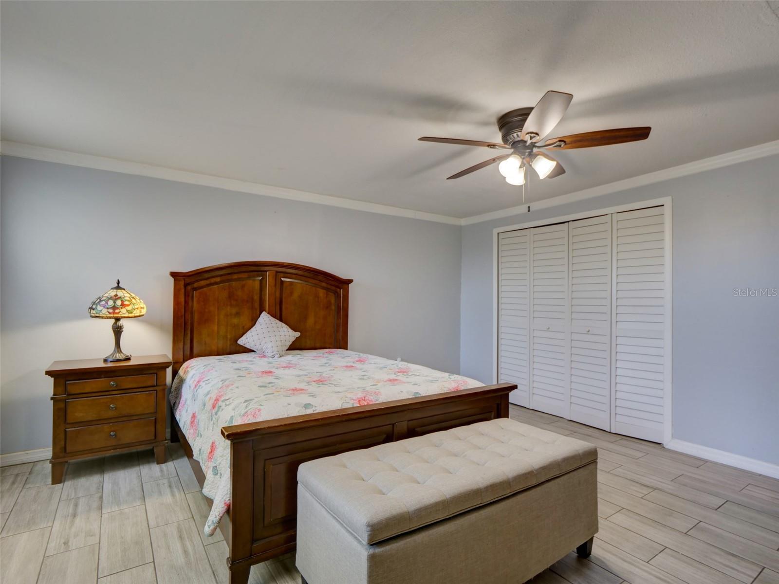 1915 E Lake Dr Property Photo 21