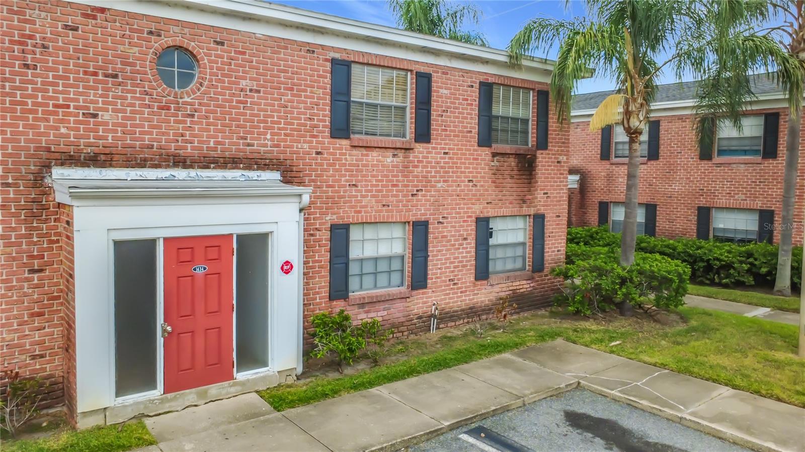 1434 W Holden Ave #c-4 Property Photo 1