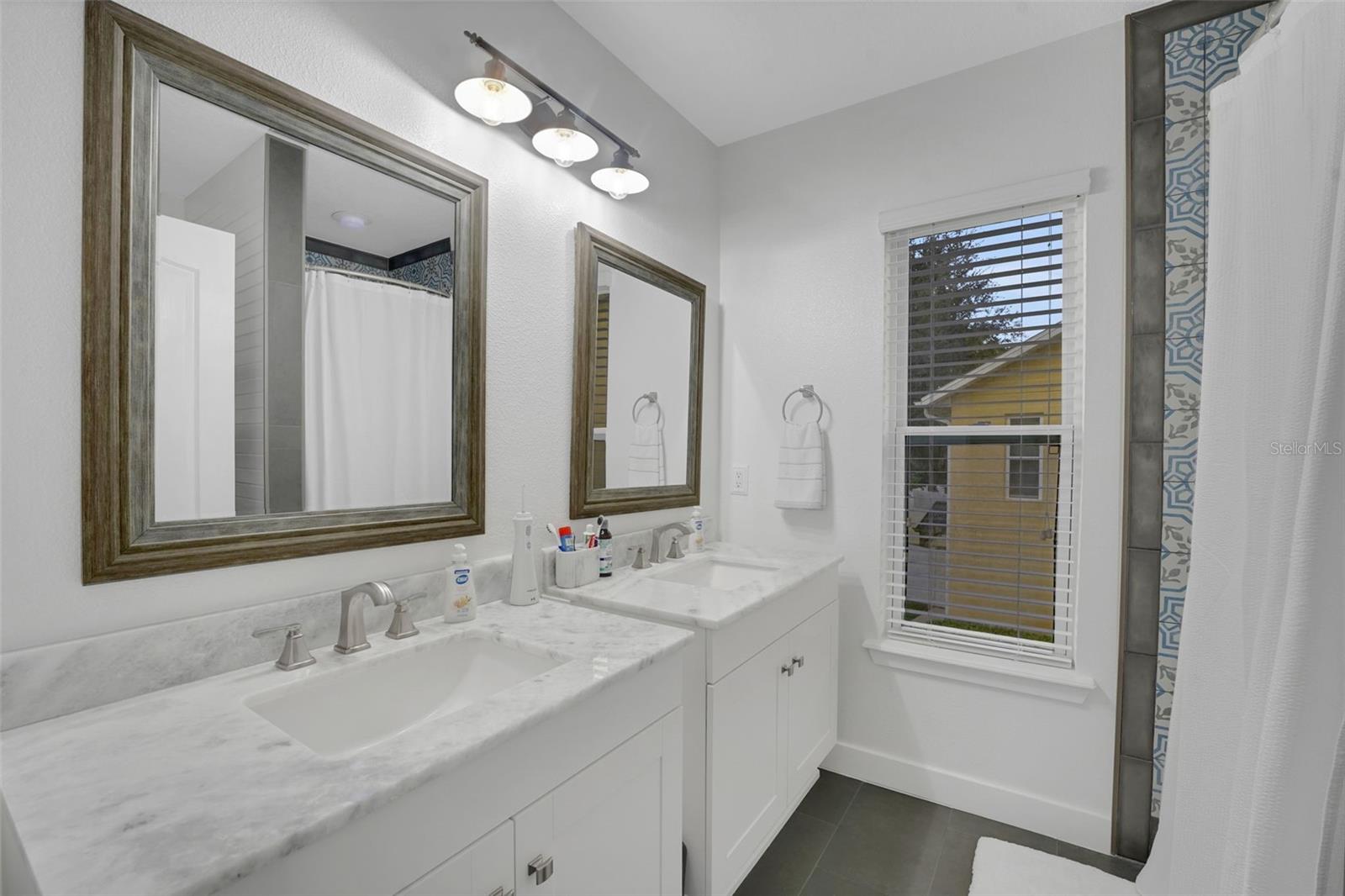 1664 Peterson Pl Property Photo 24