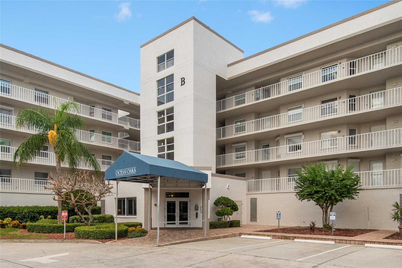 8700 RIDGEWOOD AVE #205B Property Photo 1