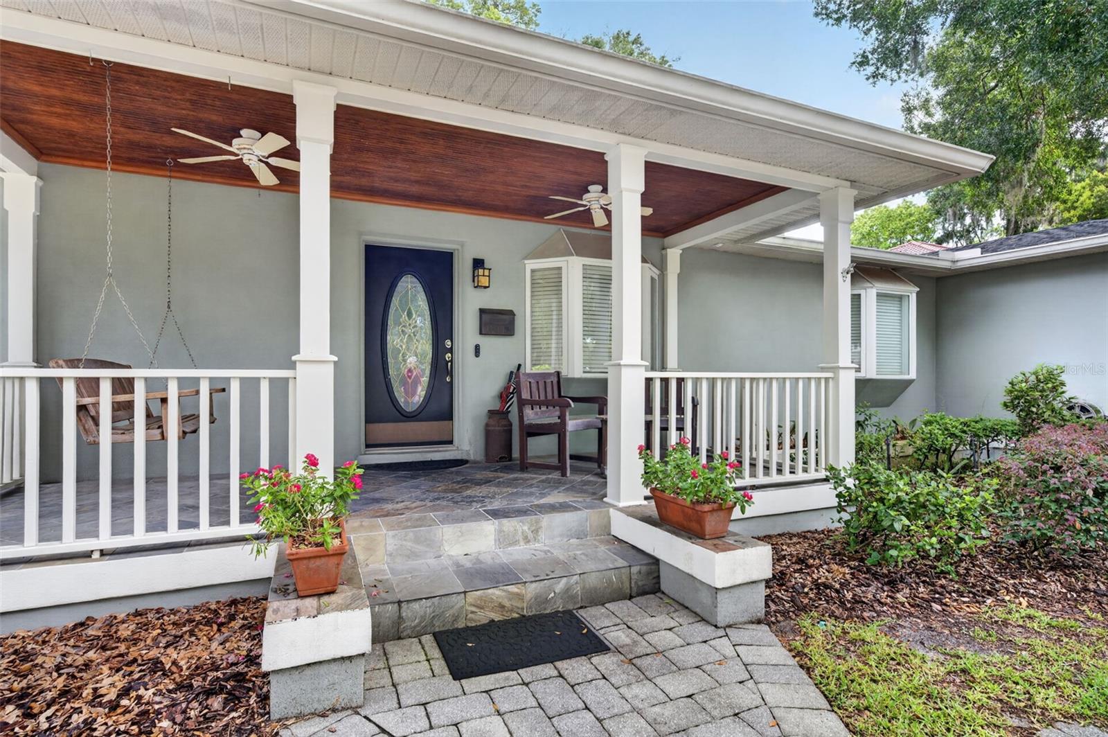 150 E Reading Way Property Photo 16