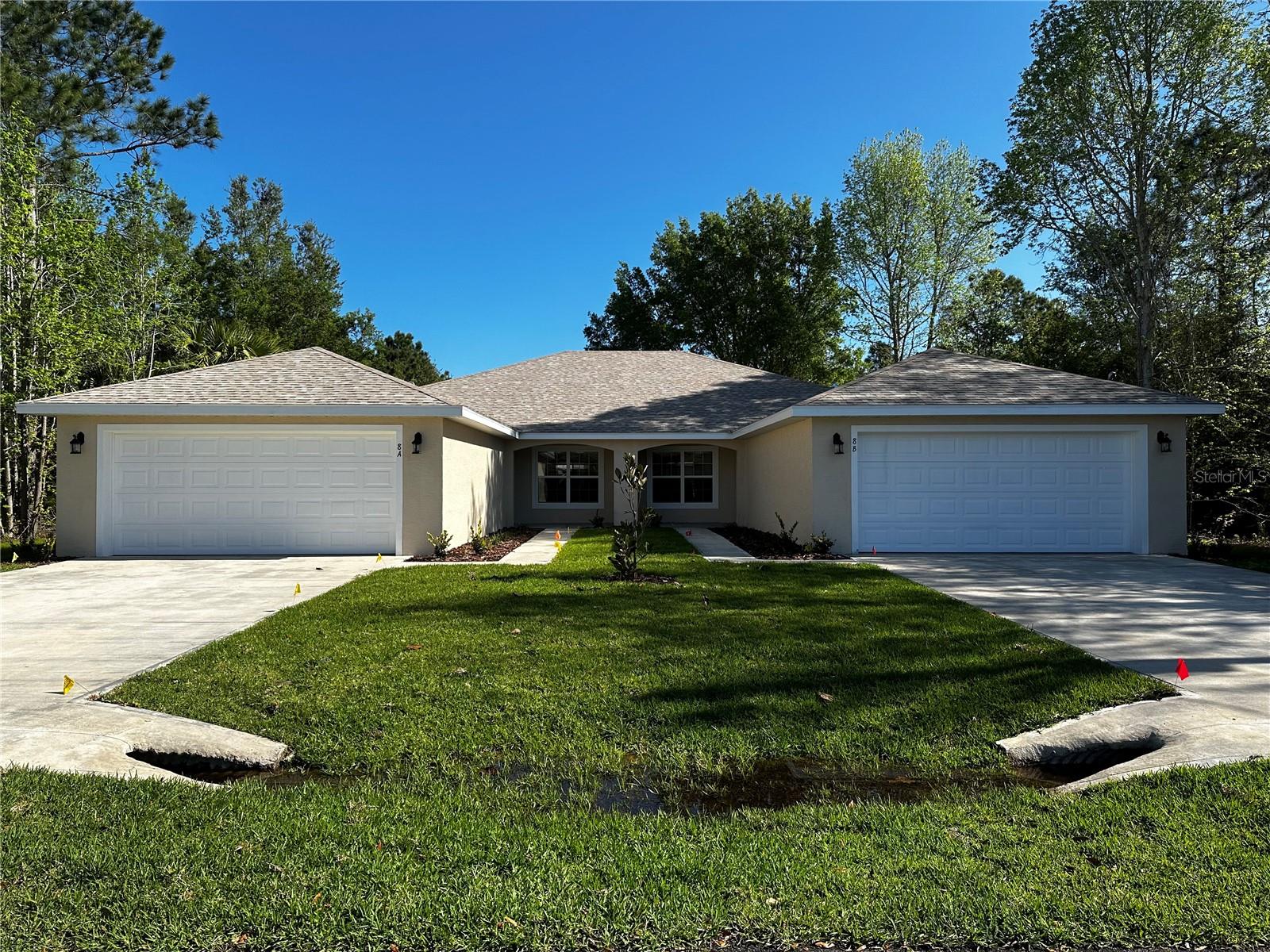 8 BUTTONBUSH LN #B Property Photo 1