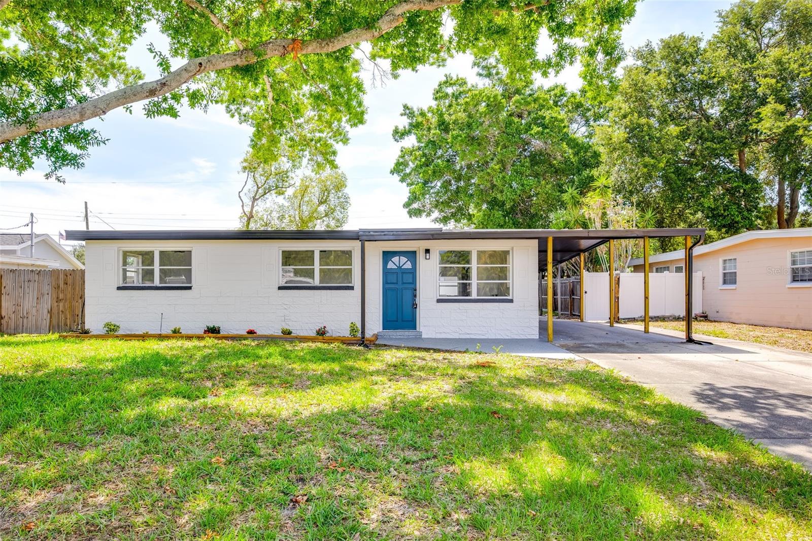 9596 GROVELAND ST Property Photo 1