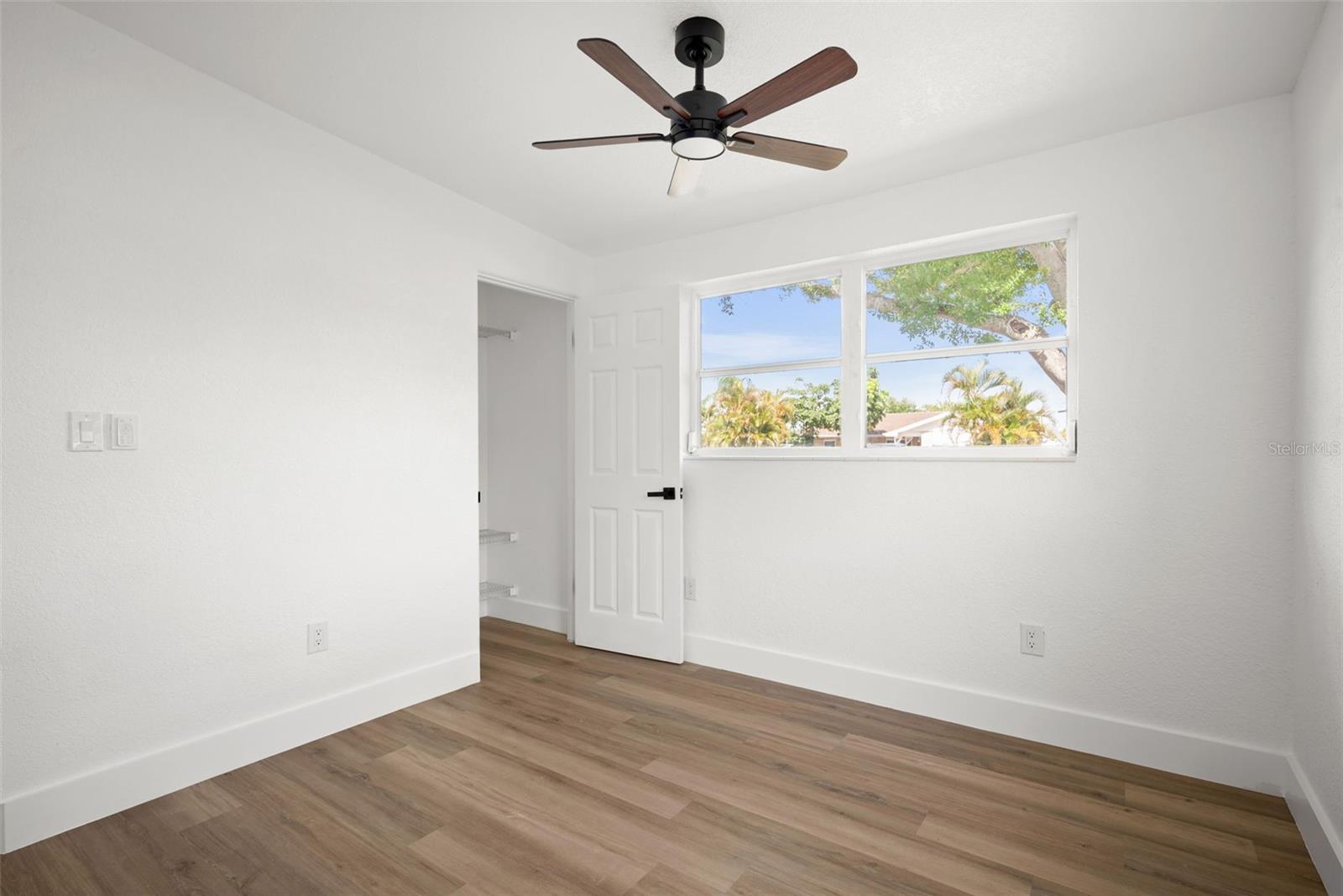 9596 Groveland St Property Photo 10