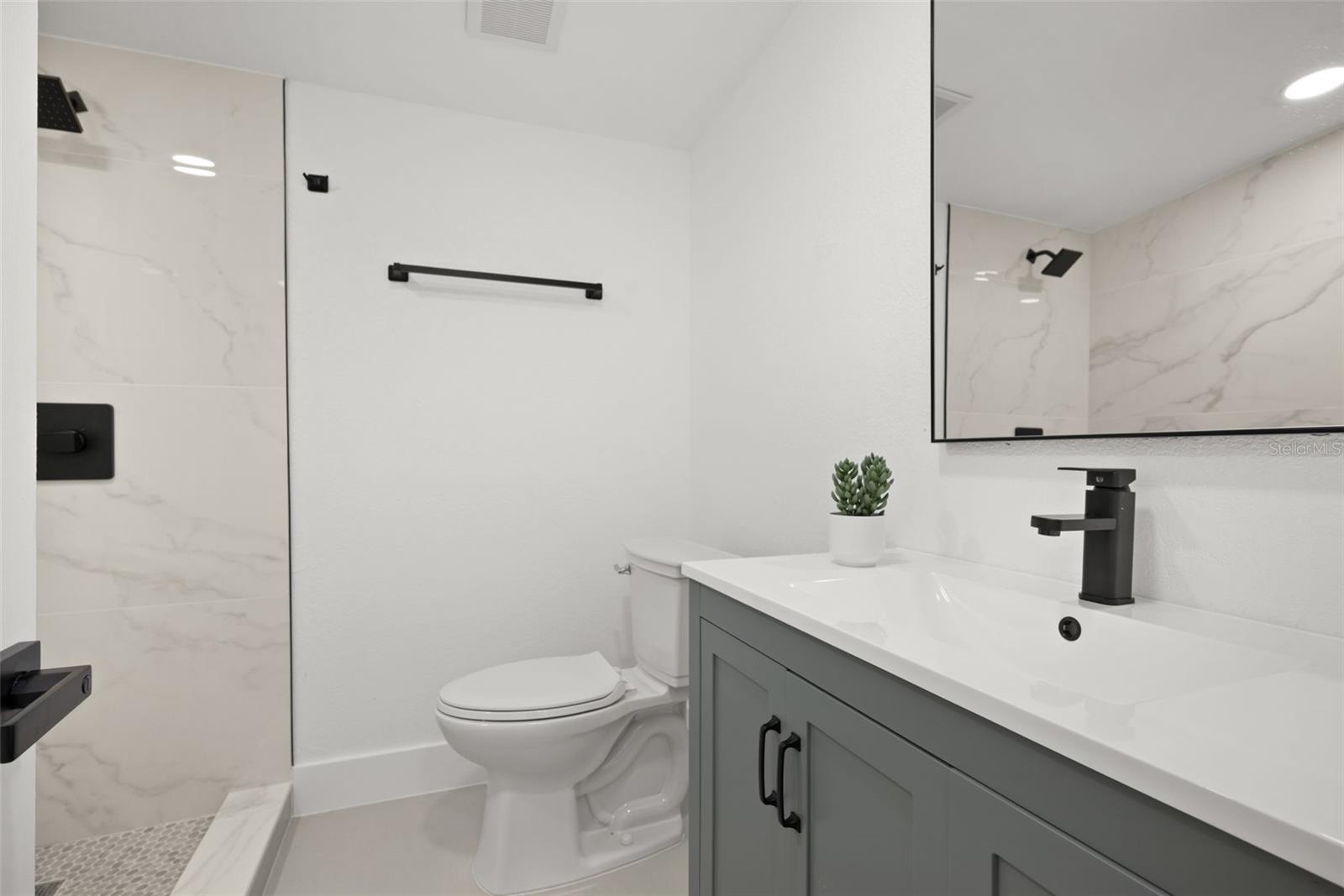 9596 Groveland St Property Photo 13