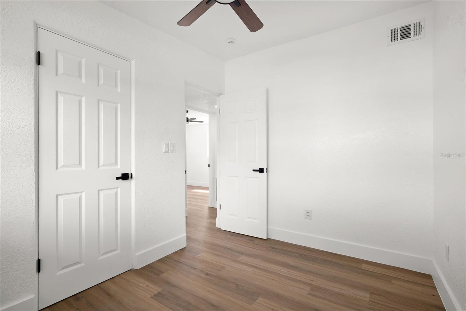 9596 Groveland St Property Photo 24