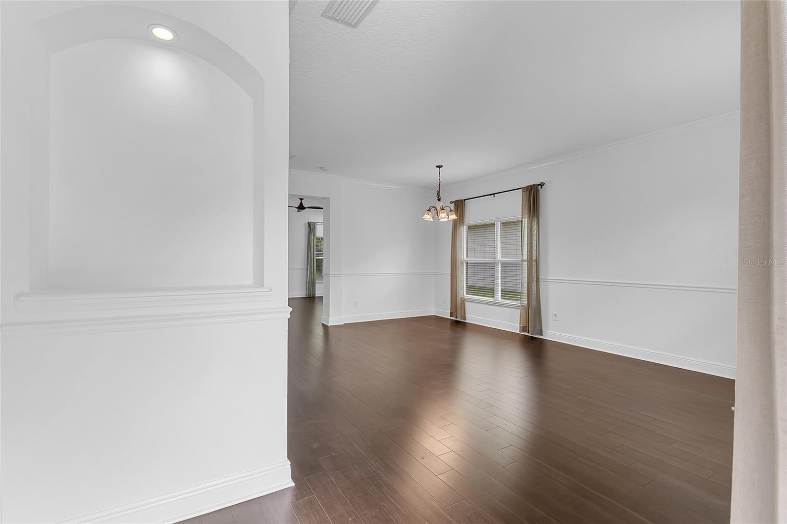 1127 Crane Crest Way Property Photo 3