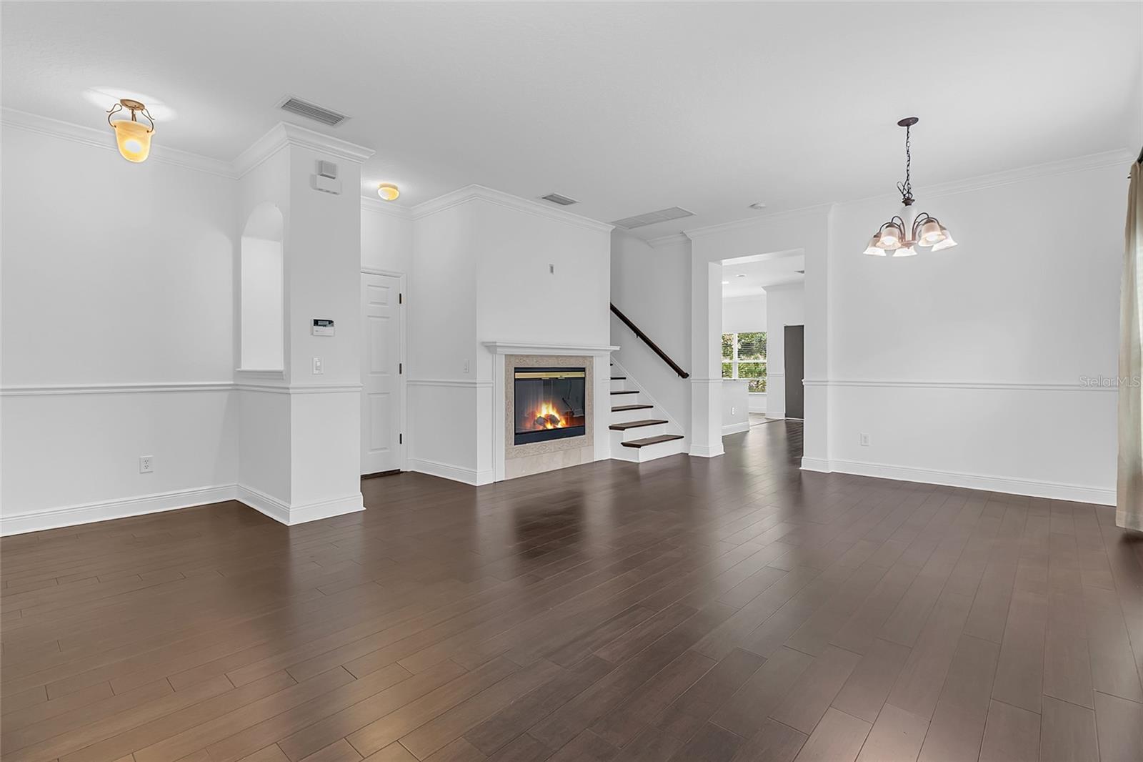 1127 Crane Crest Way Property Photo 4