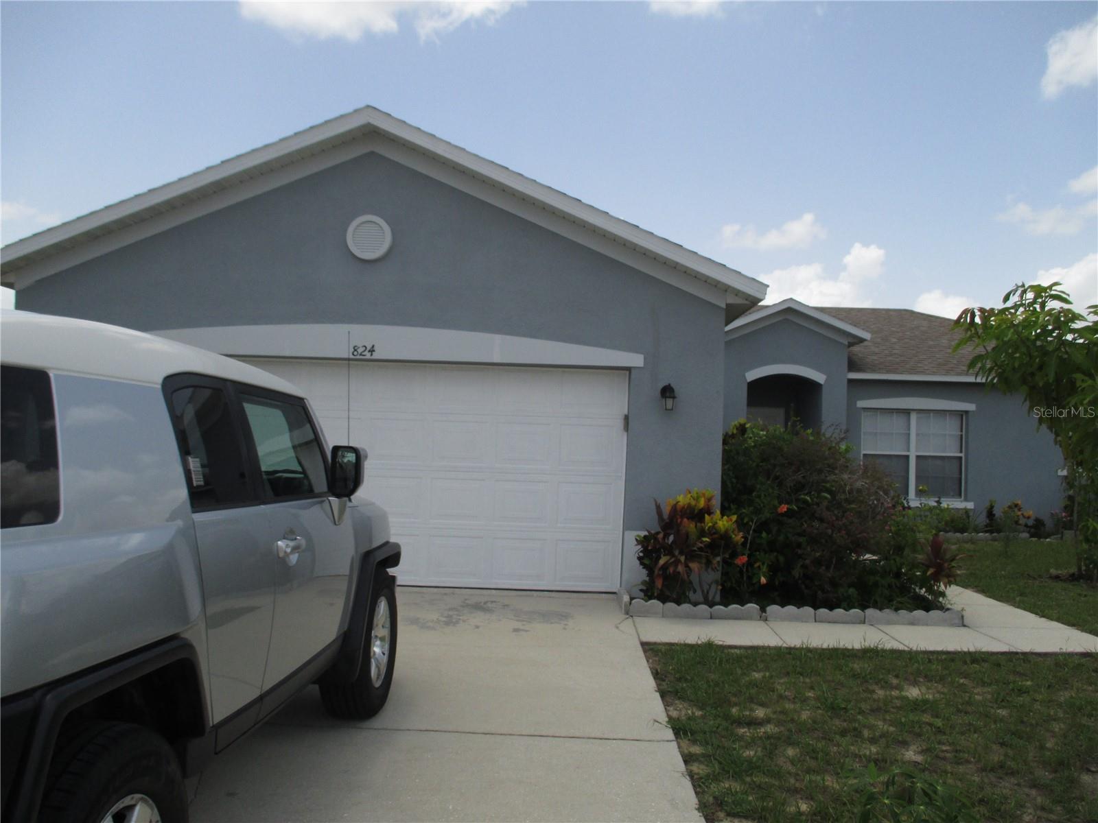 824 Colville Dr Property Photo 3