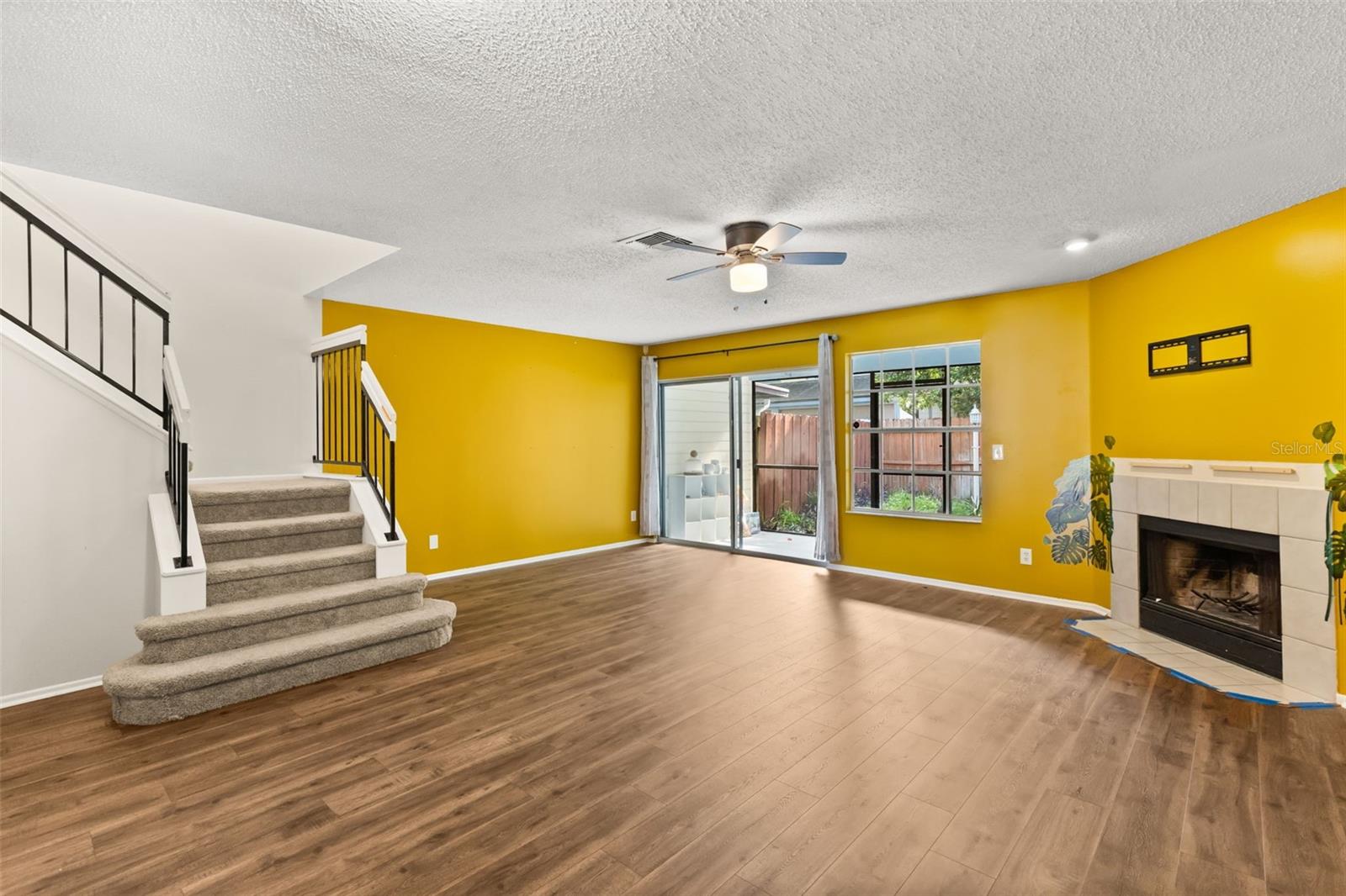 2776 Lancaster Ct Property Photo 3