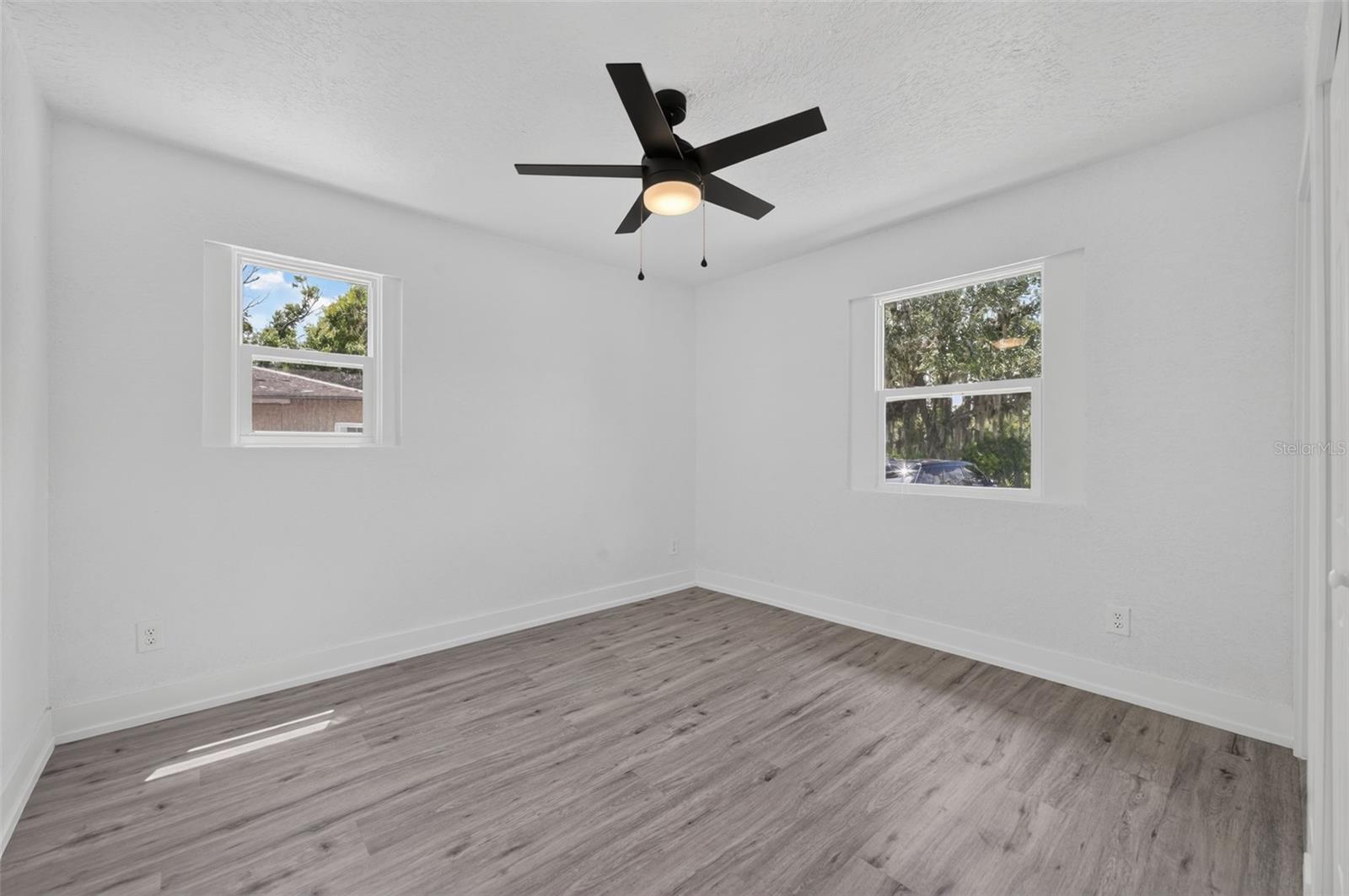 1911 Water St Property Photo 13