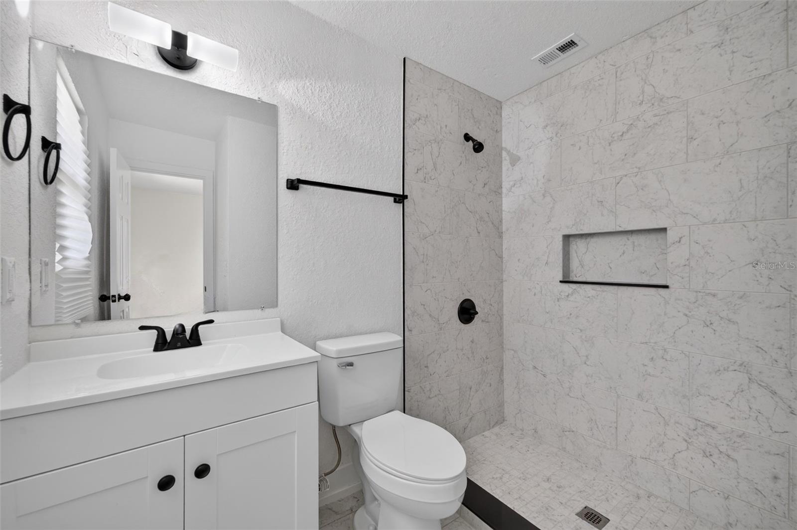 1911 Water St Property Photo 15