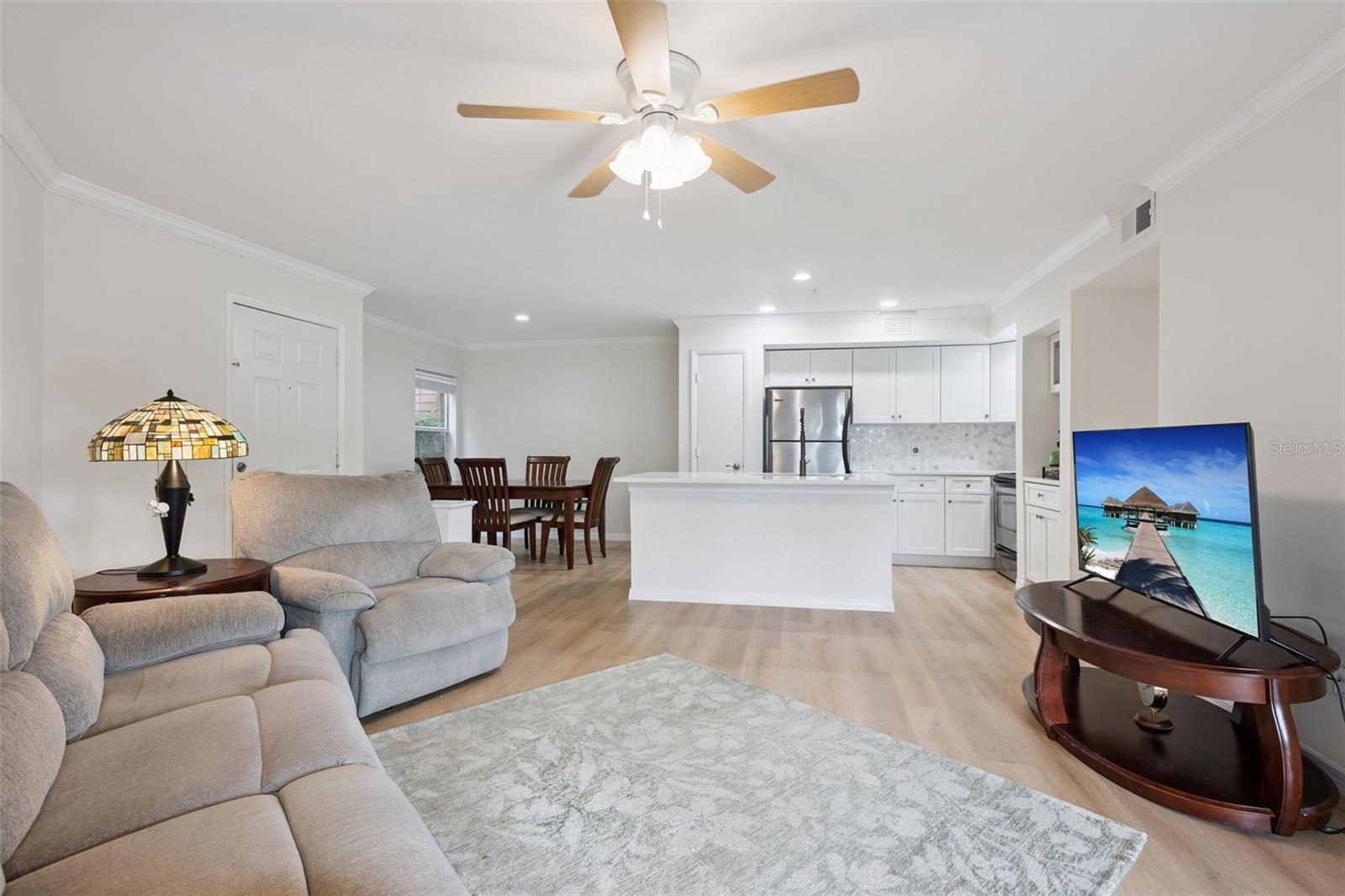 470 S Pin Oak Pl #112 Property Photo 3