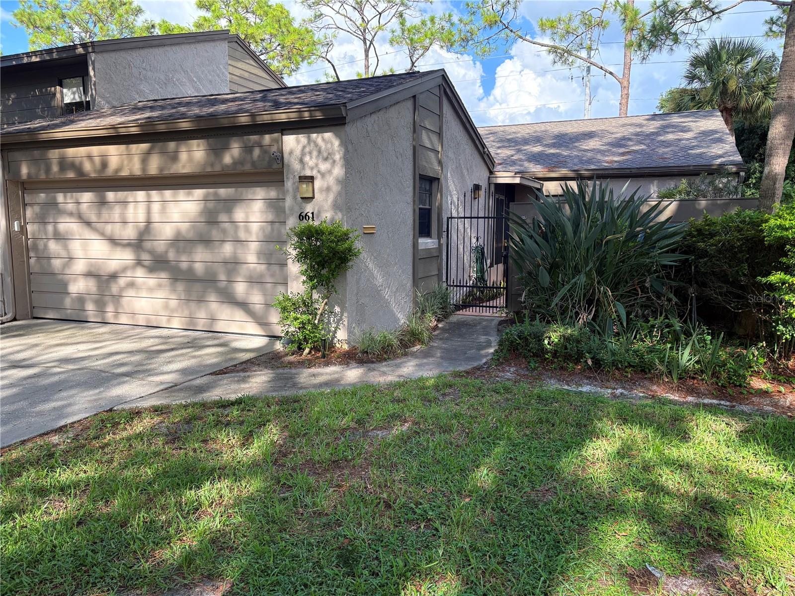 661 Woodridge Drive Property Photo 1