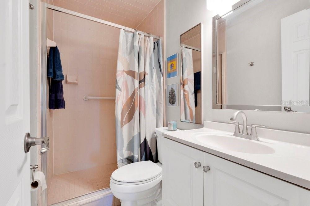 5395 Emerald Isle Dr #1011 Property Photo 18