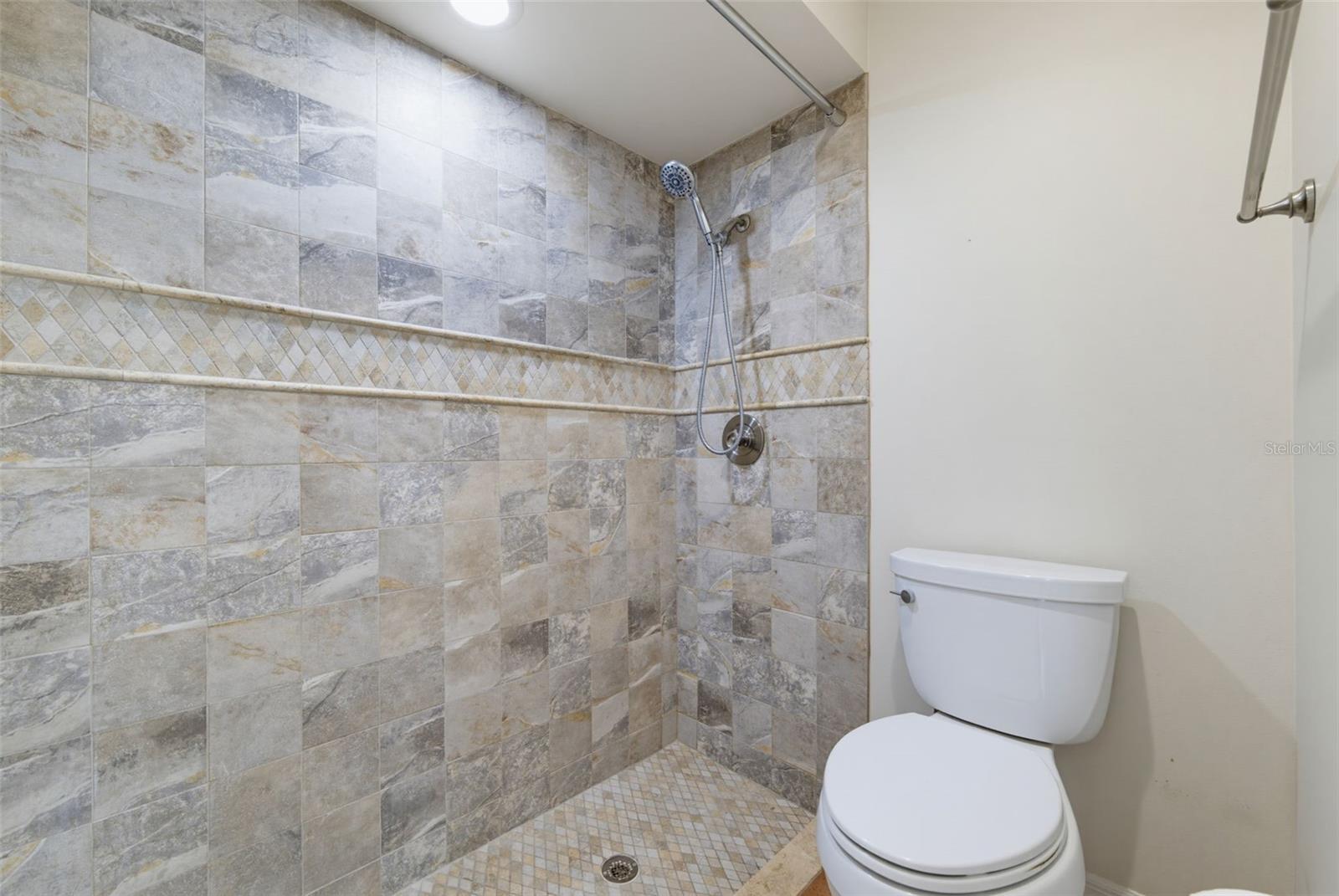 285 Shrike Ct Property Photo 18