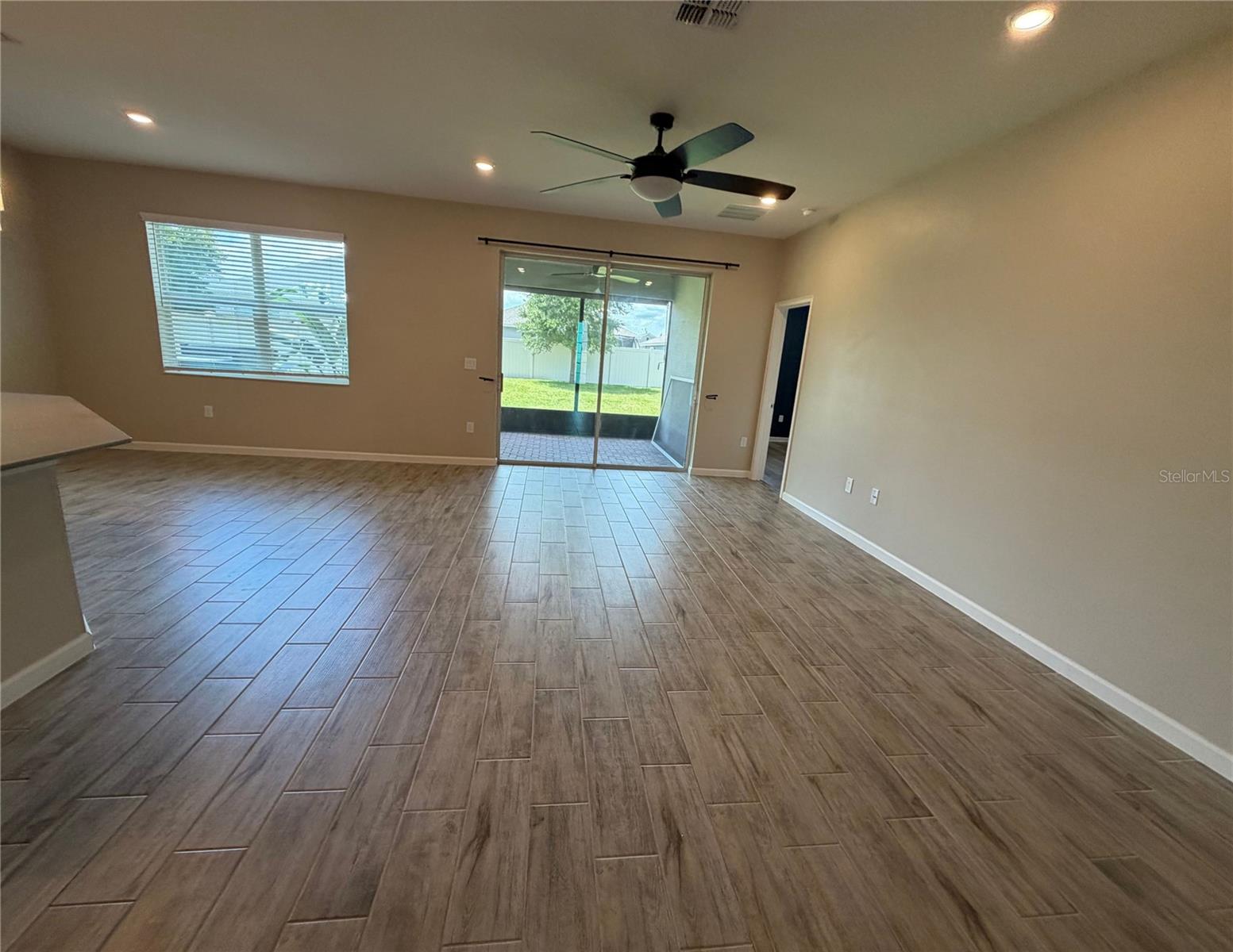 2917 Bluestem Ln Property Photo 5