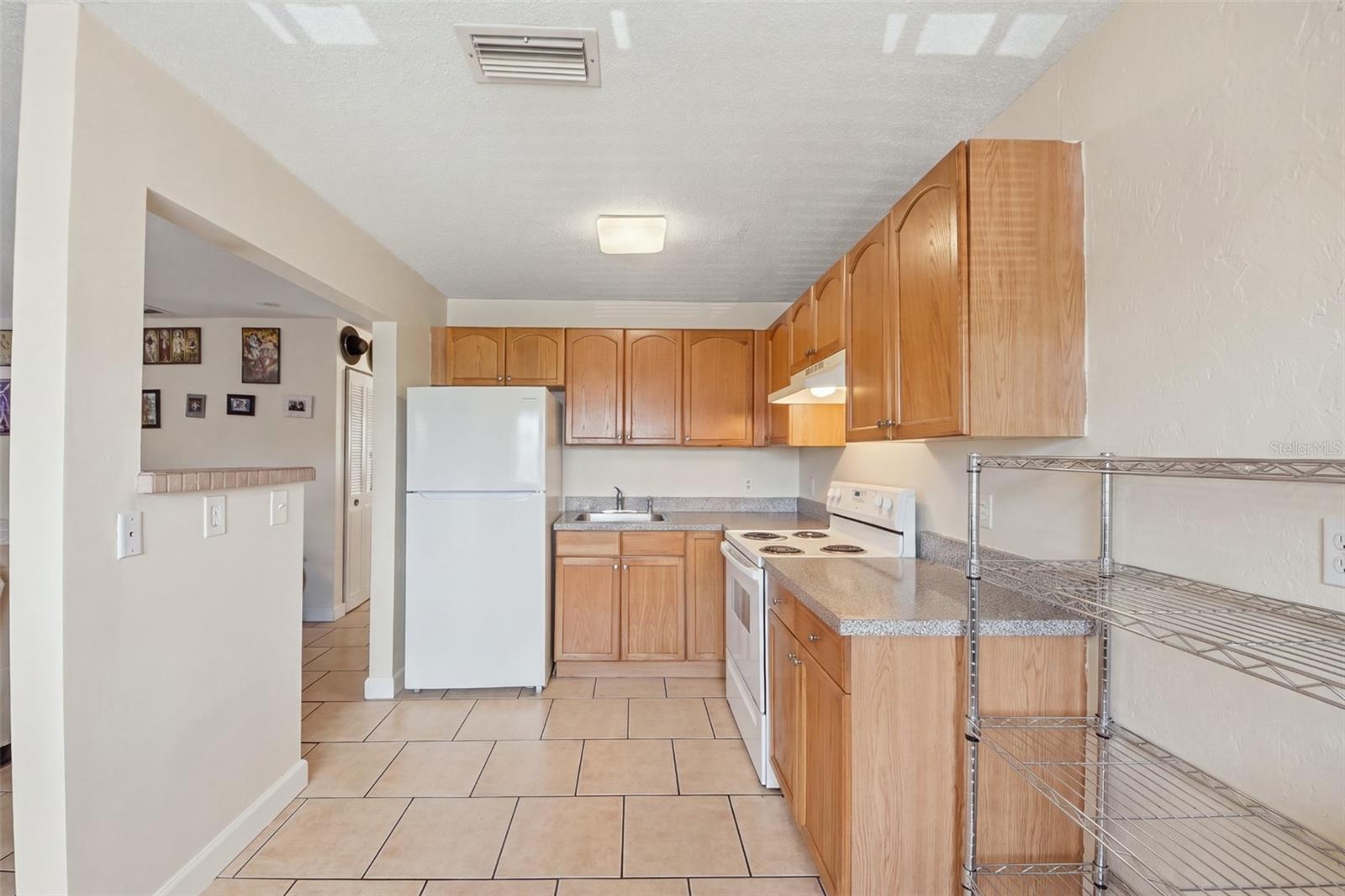 415 N Halifax Ave #208 Property Photo 7