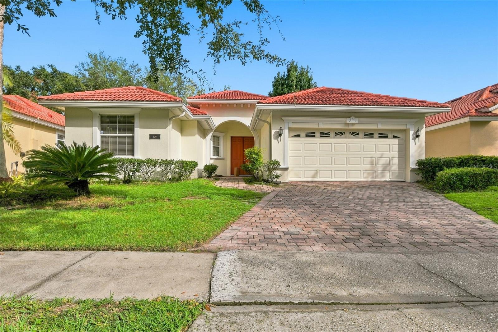 929 Lascala Dr Property Photo 1