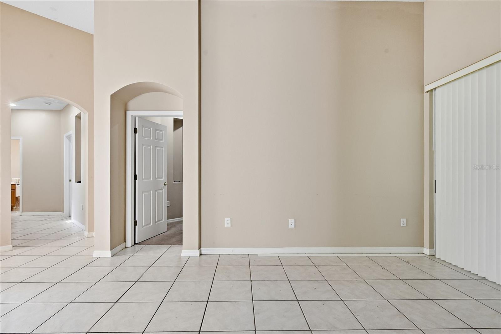929 Lascala Dr Property Photo 11