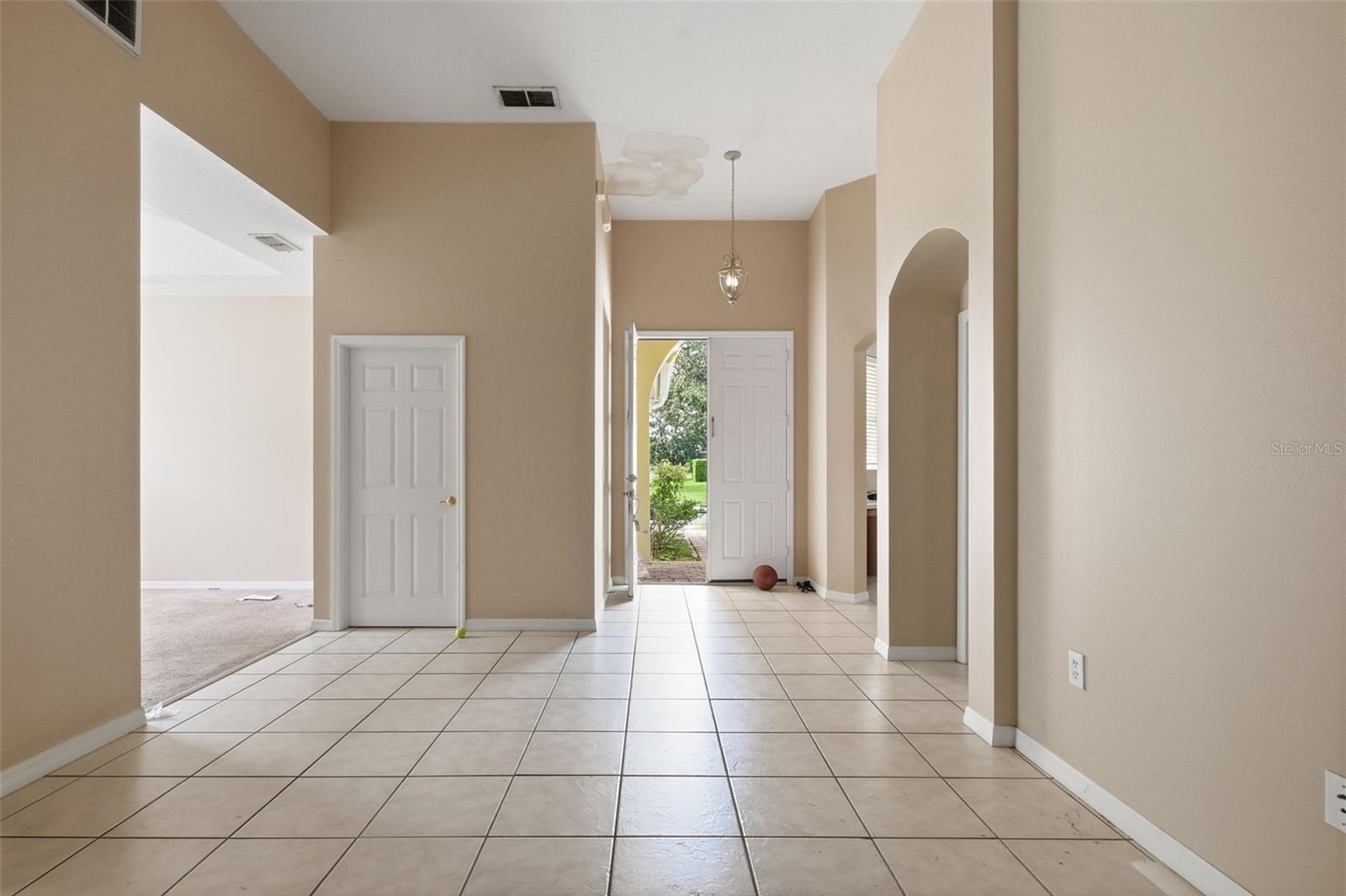 929 Lascala Dr Property Photo 12