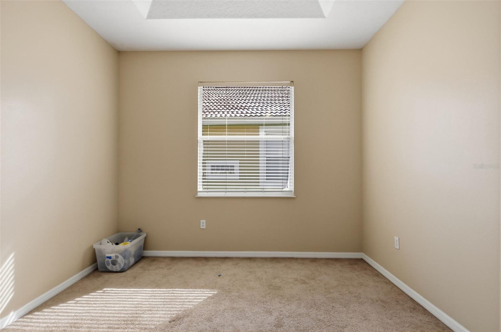 929 Lascala Dr Property Photo 23