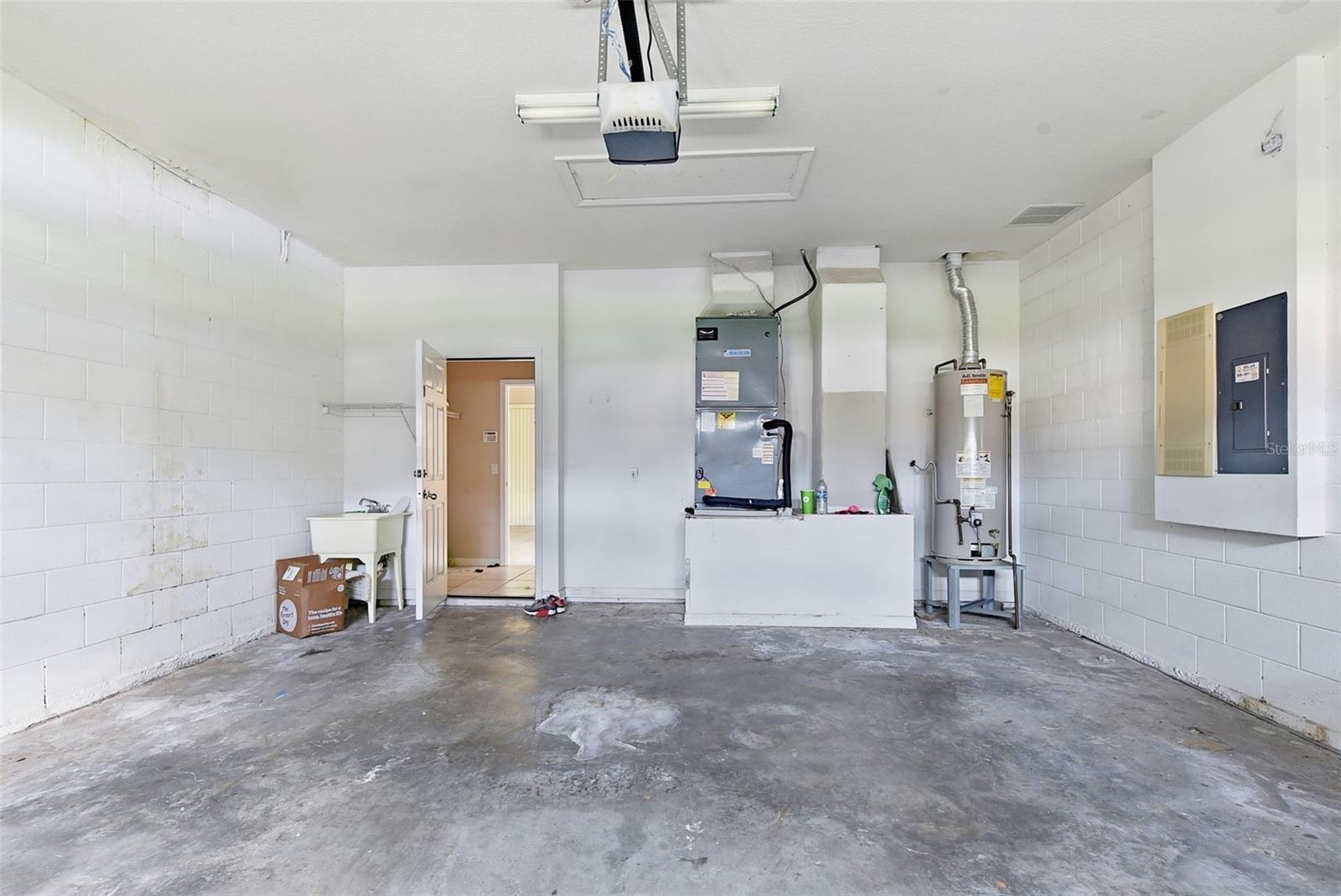 929 Lascala Dr Property Photo 34