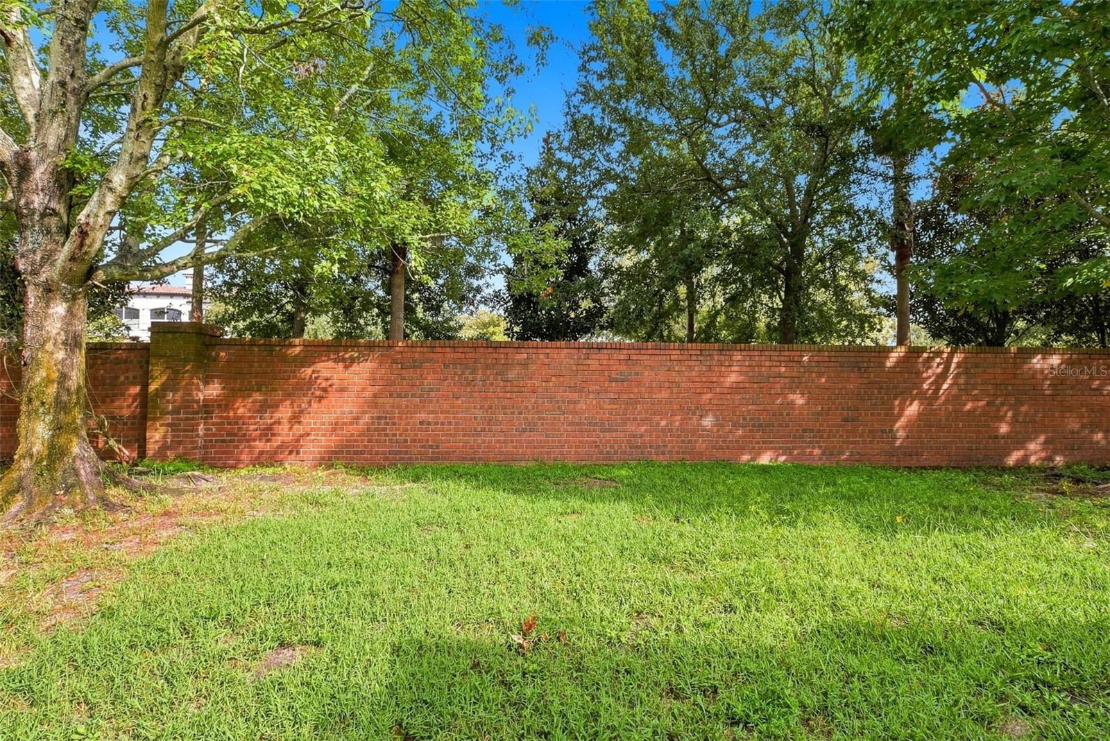 929 Lascala Dr Property Photo 37