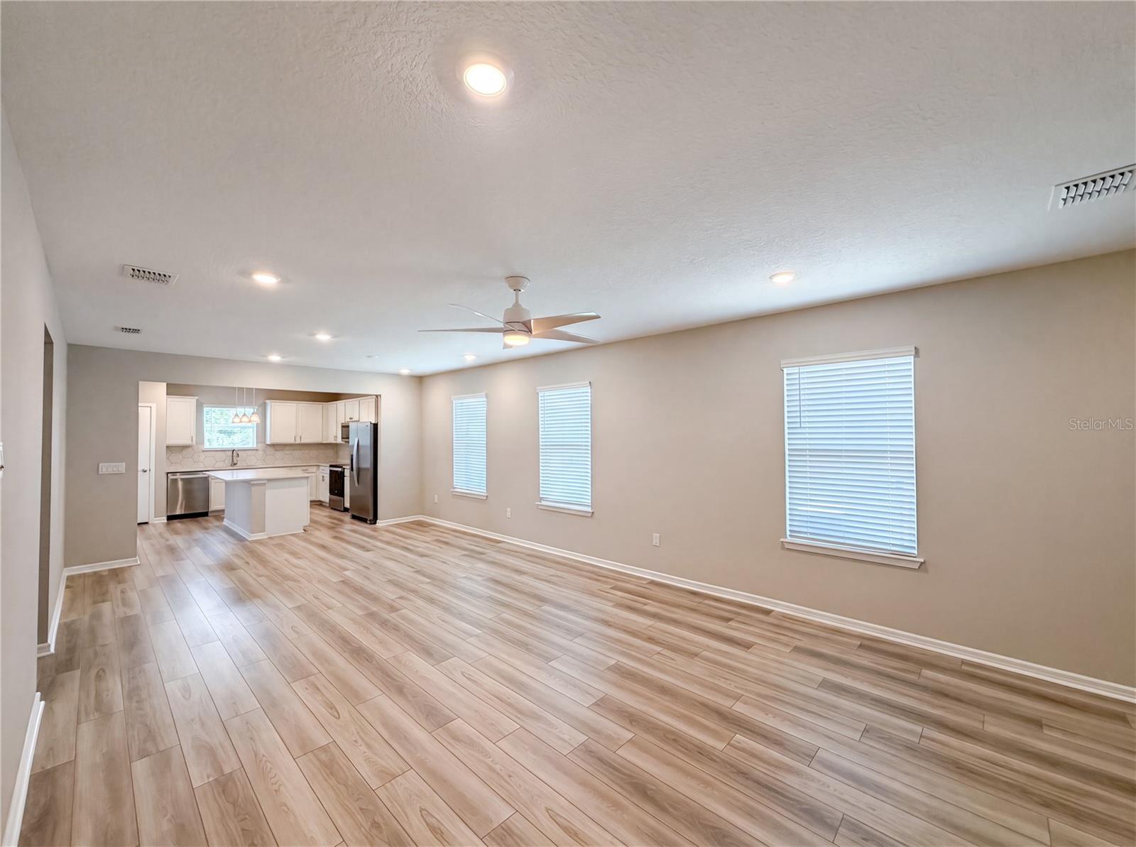 8332 Sw 54th Loop Property Photo 5
