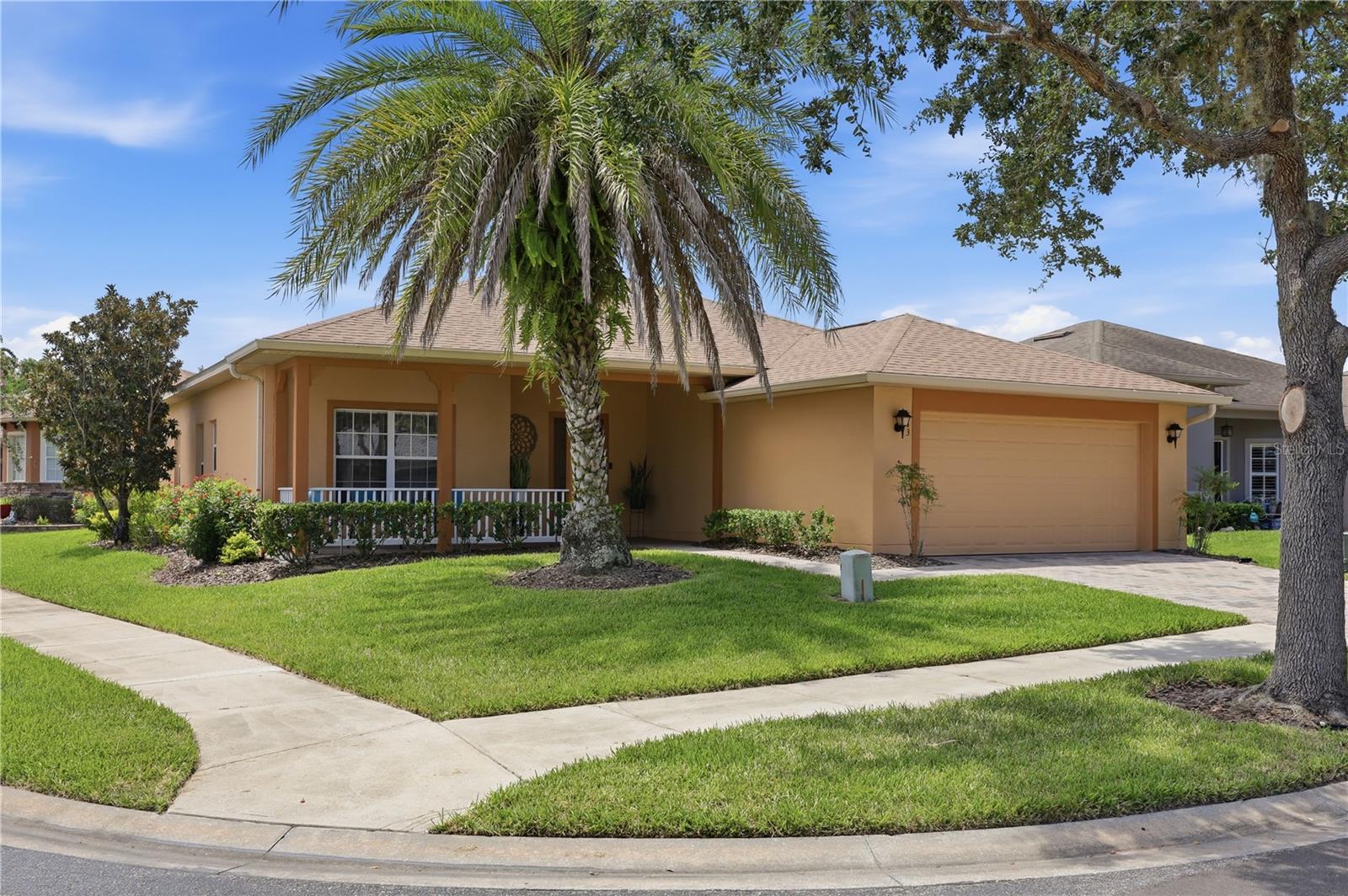 513 Barcelona Dr Property Photo